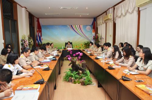 การถ่ายทอดประสบการณ์ด้านการบริหารงานบุคคลจากพี่สู่น้อง 