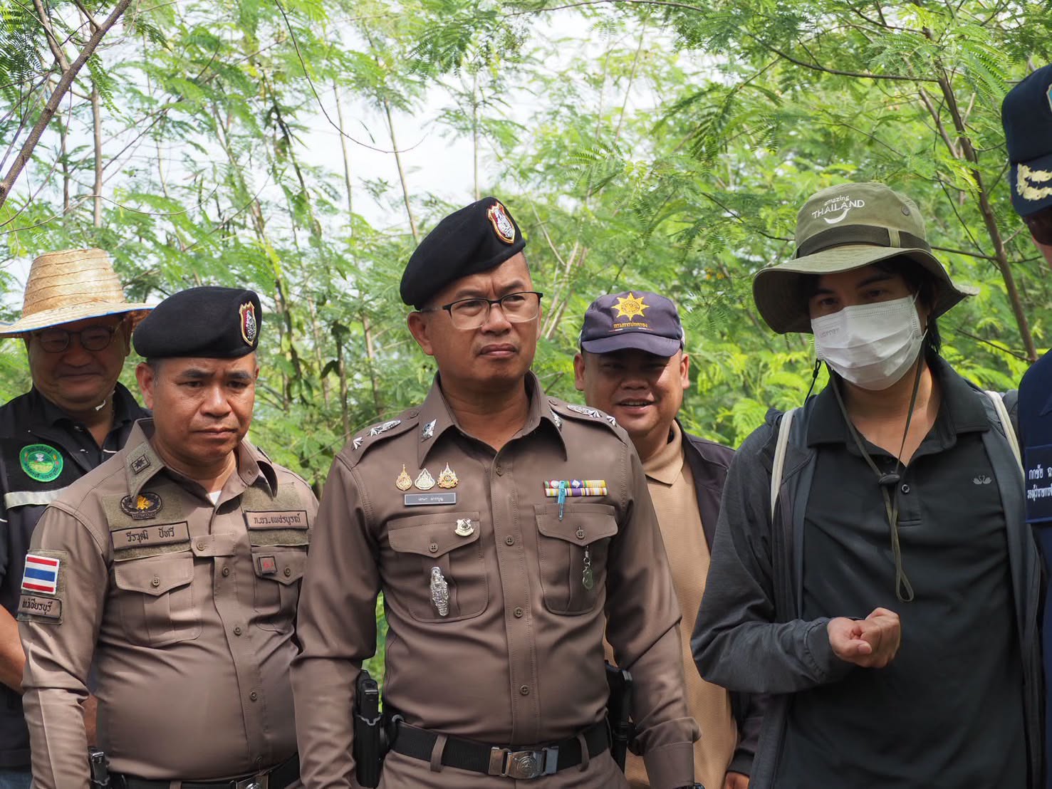 title - สำนักงานการปฏิรูปที่ดินจังหวัดเพชรบูรณ์ ลงพื้นที่ตรวจสอบเขต ส.ป.ก. ตำบลวังใหญ่ อำเภอวิเชียรบุรี หลังพบขบวนการลักลอบขุดโบราณวัตถุยุคก่อนประวัติศาสตร์