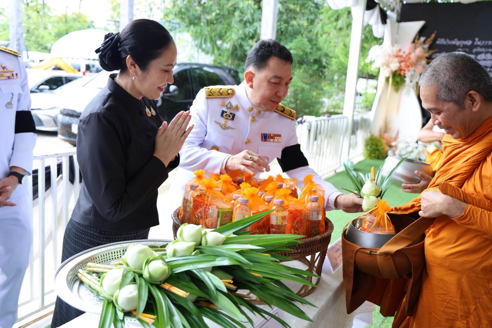 title - สำนักงานการปฏิรูปที่ดินจังหวัดเพชรบูรณ์ เข้าร่วมพิธีบำเพ็ญกุศลในวาระครบ 100 วัน(สตมวาร) แห่งการสิ้นพระชนม์ ถวายเป็นพระกุศลแด่สมเด็จพระเจ้าลูกเธอ เจ้าฟ้าพัชรกิติยาภา นเรนทิราเทพยวดี กรมหลวงราชสาริณีสิริพัชร มหาวัชรราชธิดา 