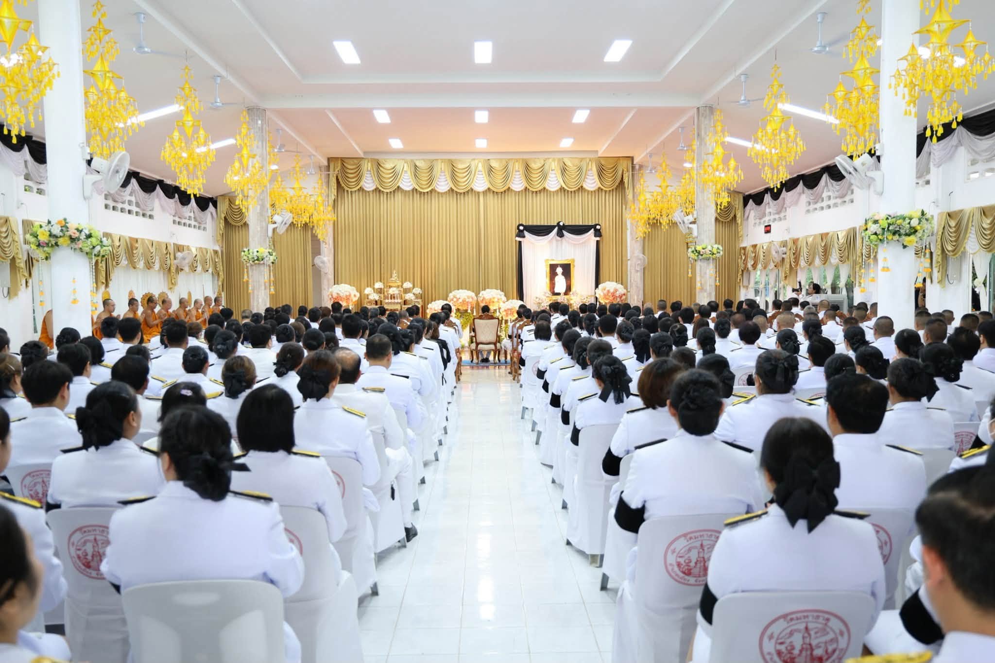 title - สำนักงานการปฏิรูปที่ดินจังหวัดเพชรบูรณ์ เข้าร่วมพิธีบำเพ็ญกุศลในวาระครบ 100 วัน(สตมวาร) แห่งการสิ้นพระชนม์ ถวายเป็นพระกุศลแด่สมเด็จพระเจ้าลูกเธอ เจ้าฟ้าพัชรกิติยาภา นเรนทิราเทพยวดี กรมหลวงราชสาริณีสิริพัชร มหาวัชรราชธิดา 