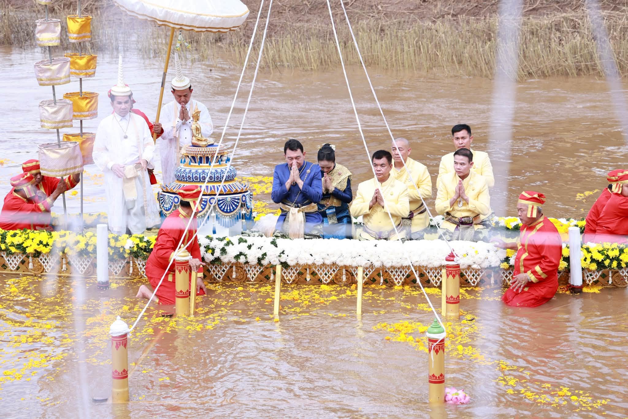 title - สำนักงานการปฏิรูปที่ดินจังหวัดเพชรบูรณ์ ร่วมพิธีอุ้มพระดำน้ำ ประจำปี 2569 สืบสานประเพณีศักดิ์สิทธิ์คู่เมืองเพชรบูรณ์