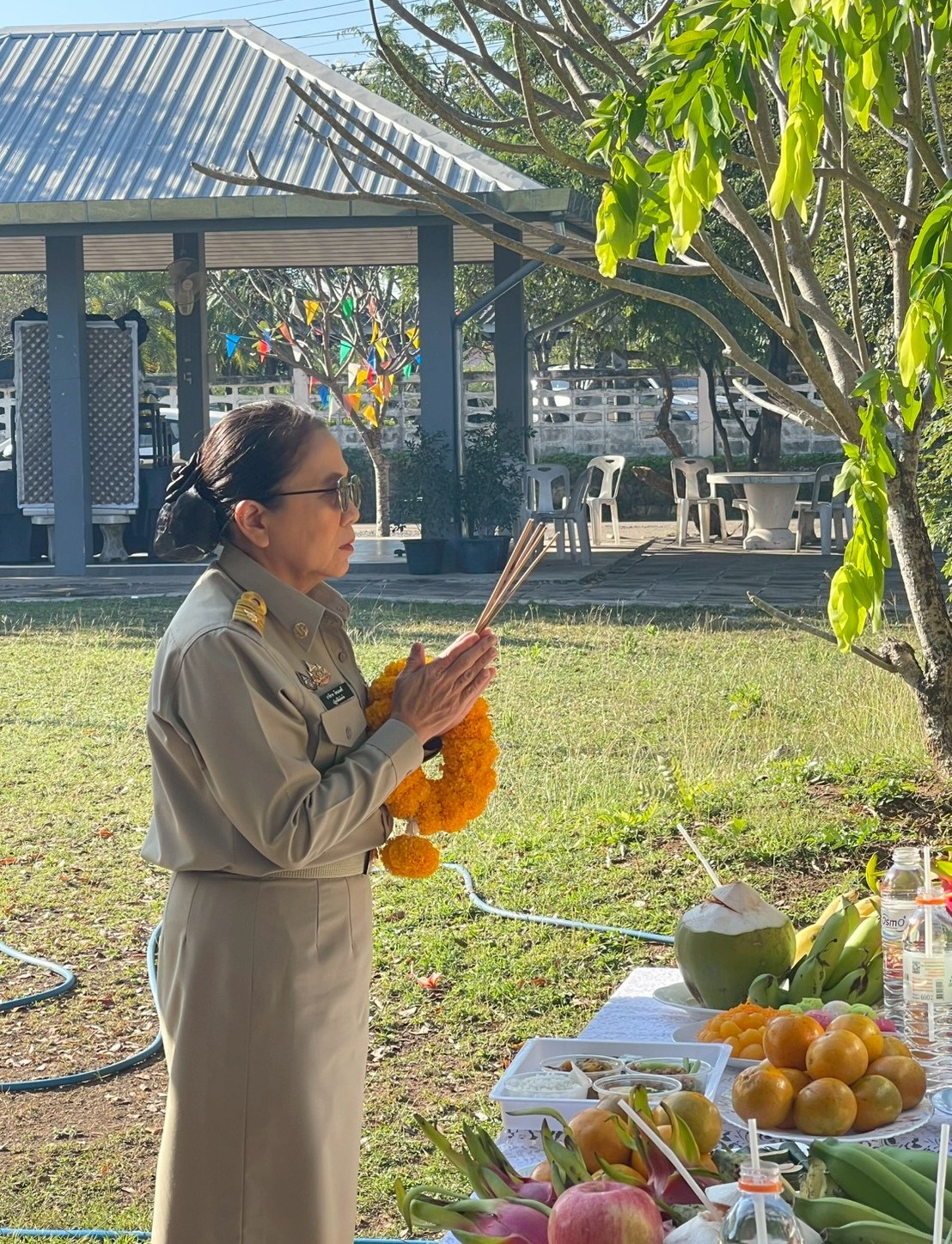 title - พิธีสักการะศาลพระภูมิประจำสำนักงาน เนื่องในโอกาสขึ้นปีใหม่ พุทธศักราช 2569