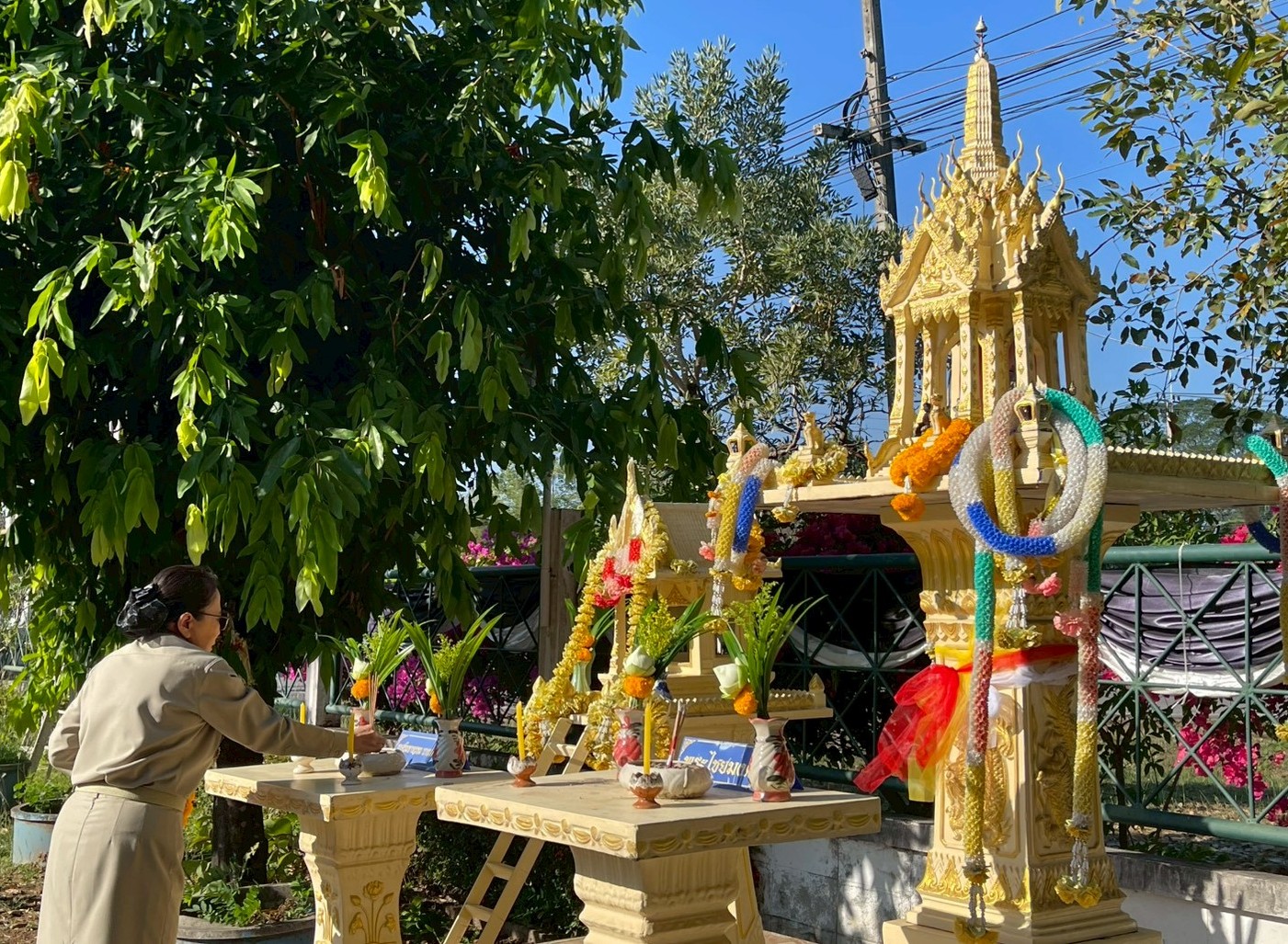 title - พิธีสักการะศาลพระภูมิประจำสำนักงาน เนื่องในโอกาสขึ้นปีใหม่ พุทธศักราช 2569