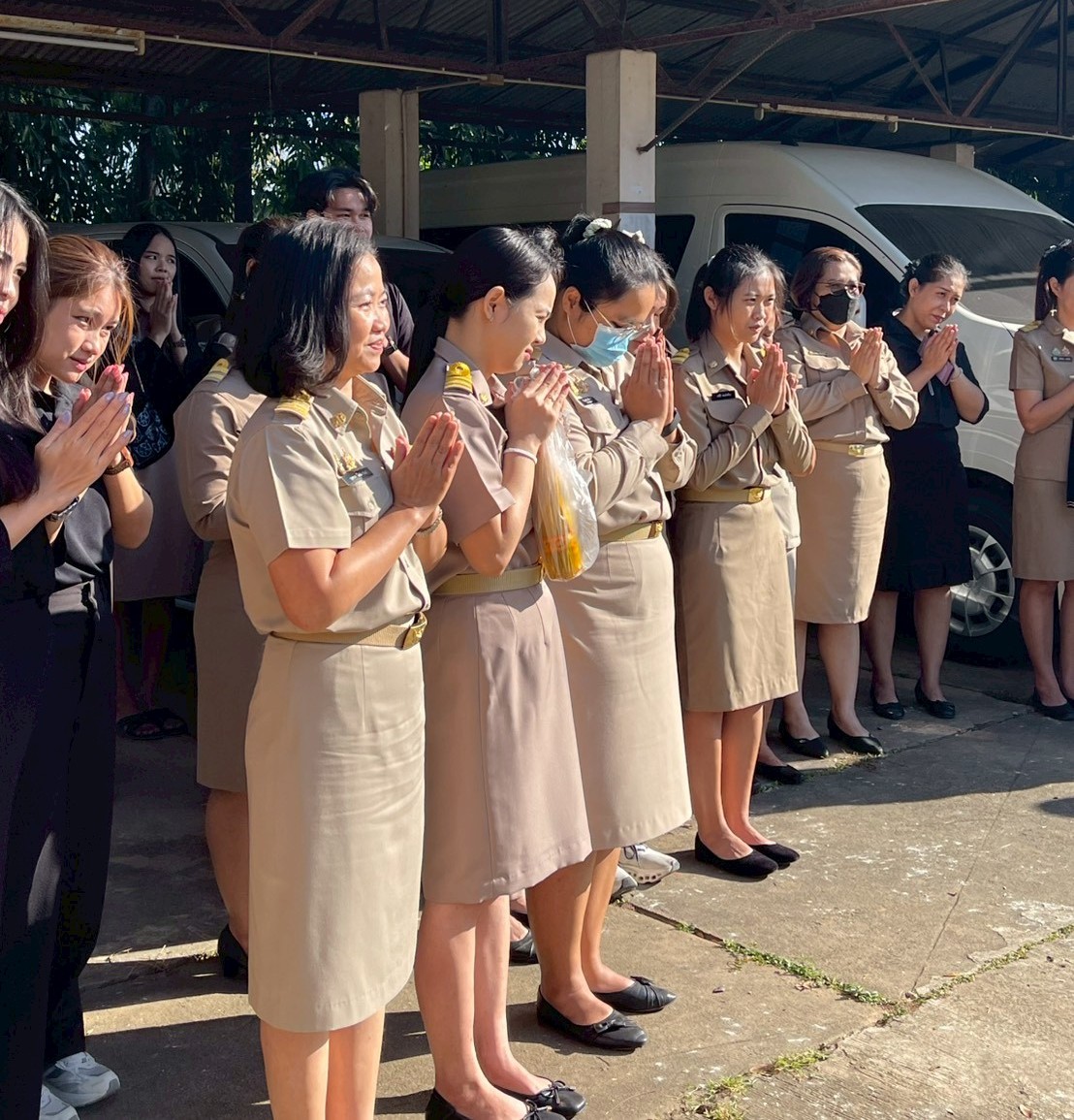 title - พิธีสักการะศาลพระภูมิประจำสำนักงาน เนื่องในโอกาสขึ้นปีใหม่ พุทธศักราช 2569