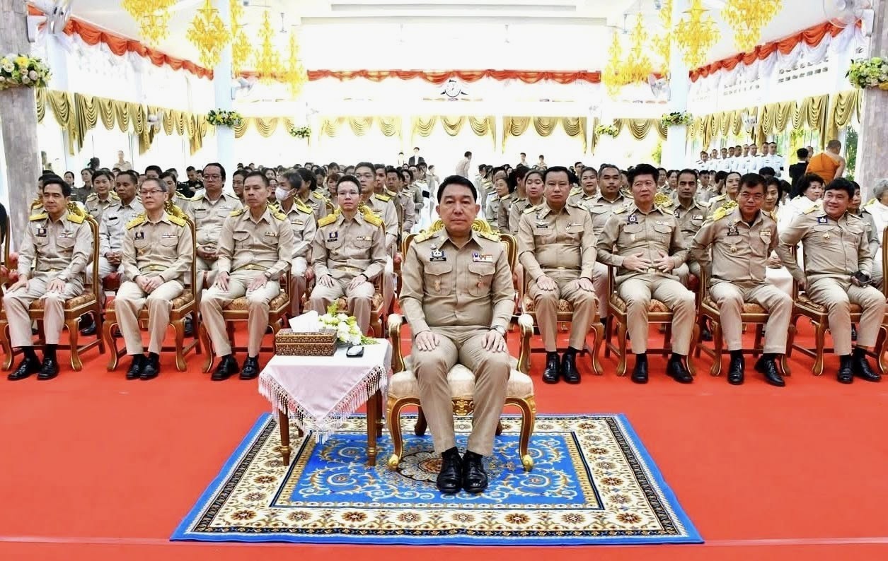 title - พิธีทำบุญตักบาตรพระสงฆ์ เนื่องในวันคล้ายวันประสูติ สมเด็จพระเจ้าลูกเธอ เจ้าฟ้าสิริวัณณวรี นารีรัตนราชกัญญา