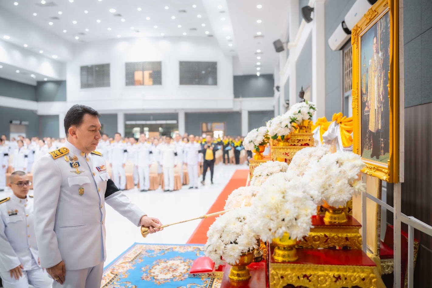 title -  สำนักงานการปฏิรูปที่ดินจังหวัดเพชรบูรณ์ เข้าร่วมพิธีวางพวงมาลา และทำบุญตักบาตรถวายเป็นพระราชกุศล เนื่องในวันนวมินทรมหาราช ประจำปี 2569 