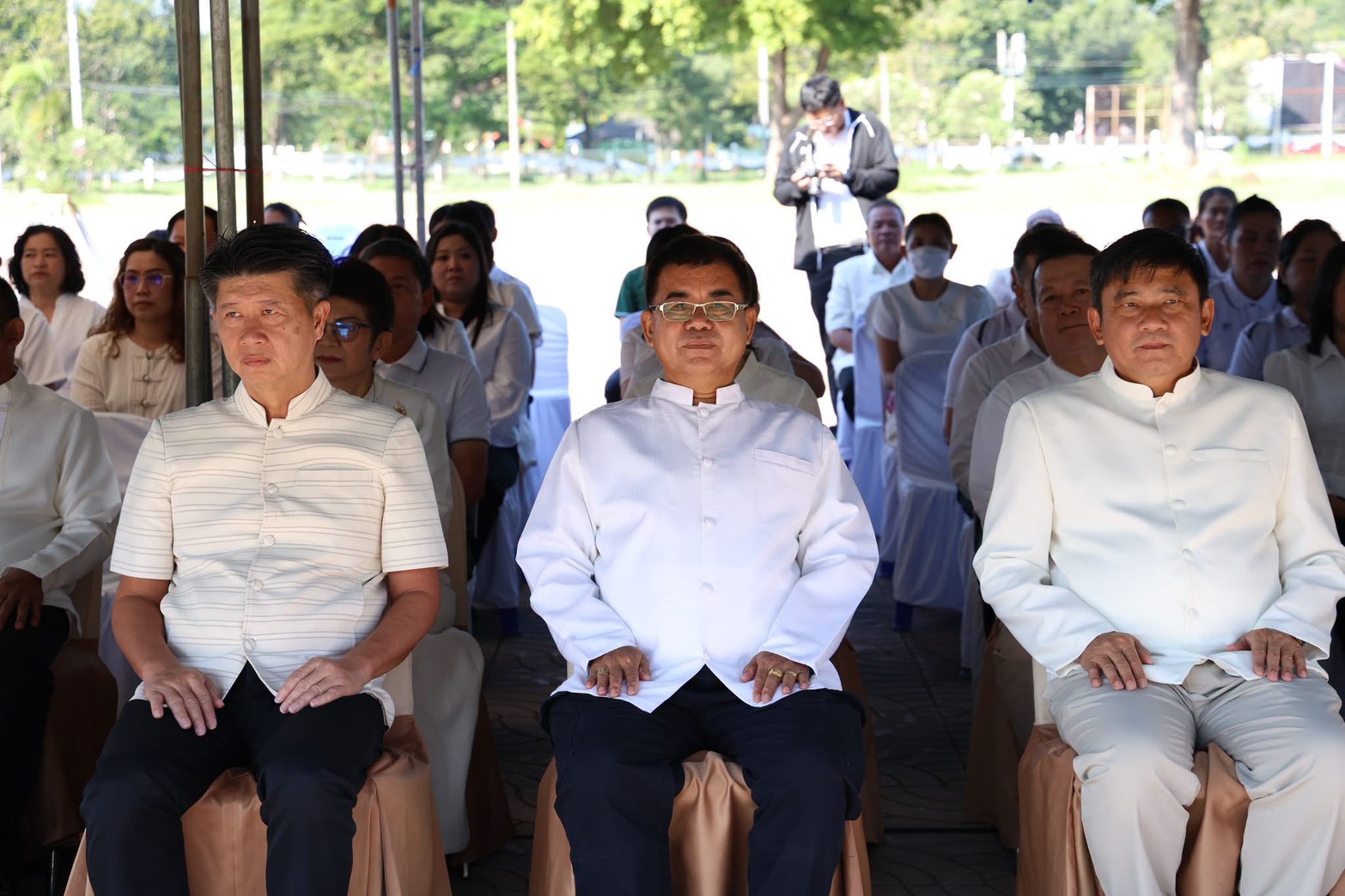 title - สำนักงานการปฏิรูปที่ดินจังหวัดเพชรบูรณ์ เข้าร่วมประกอบพิธีบวงสรวงการก่อสร้างซุ้มถวายดอกไม้จันทน์ เตรียมความพร้อมพระราชพิธีถวายพระเพลิงพระบรมศพ สมเด็จพระนางเจ้าสิริกิติ์ พระบรมราชินีนาถ พระบรมราชชนนีพันปีหลวง