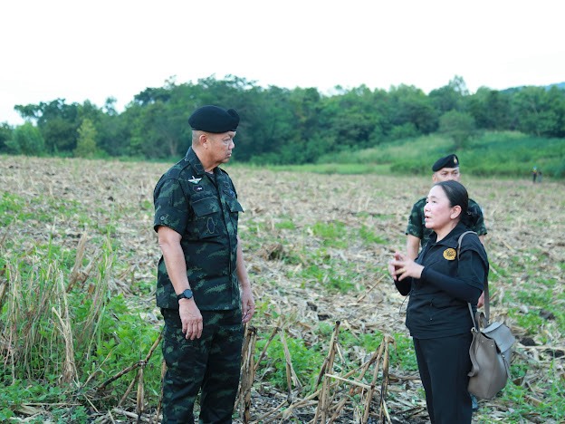 title - สำนักงานการปฏิรูปที่ดินจังหวัดเพชรบูรณ์ ลงพื้นที่เตรียมความพร้อมให้การต้อนรับเจ้าคุณพระสินีนาถ พิลาสกัลยาณี มีความประสงค์ที่จะเดินทางไปปฏิบัติภารกิจ ณ วัดป่าซับคำกอง ตำบลเพชรละคร อำเภอหนองไผ่ 