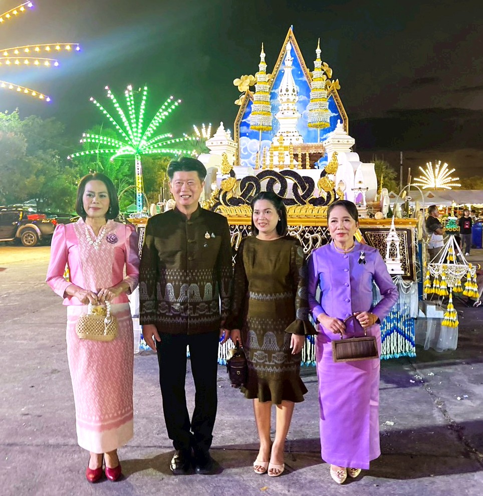 title - กิจกรรมเดินแบบผ้าไทย ภายใต้แนวคิด 