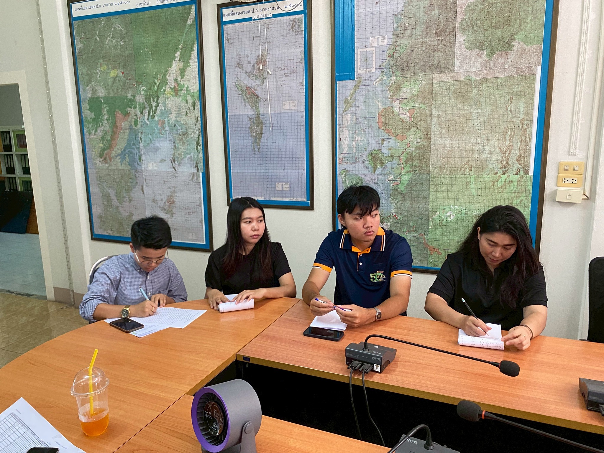 title - การประชุมสำนักงานการปฏิรูปที่ดินจังหวัดพังงา (ส.ป.ก.พังงา) ประชุมประจำเดือนเมษายน 2569 ครั้งที่ 3/2569 วันพฤหัสบดี ที่ 2 เมษายน 2569 เวลา 10.00 น
