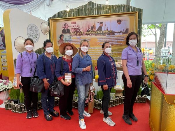 วันจันทร์ ที่ 6 มิถุนายน 2565 สำนักงานการปฏิรูปที่ดินจังหวัดปทุมธานี (ส.ป.ก.ปทุมธานี) เข้าร่วมชมงานนิทรรศการสำนักงานการปฏิรูปที่ดินเพื่อเกษตรกรรมใน “งานรณรงค์ถ่ายทอดเทคโนโลยีการผลิตข้าวระดับประเทศ เนื่องในวันข้าวและชาวนาแห่งชาติ ประจำปี 2565”
