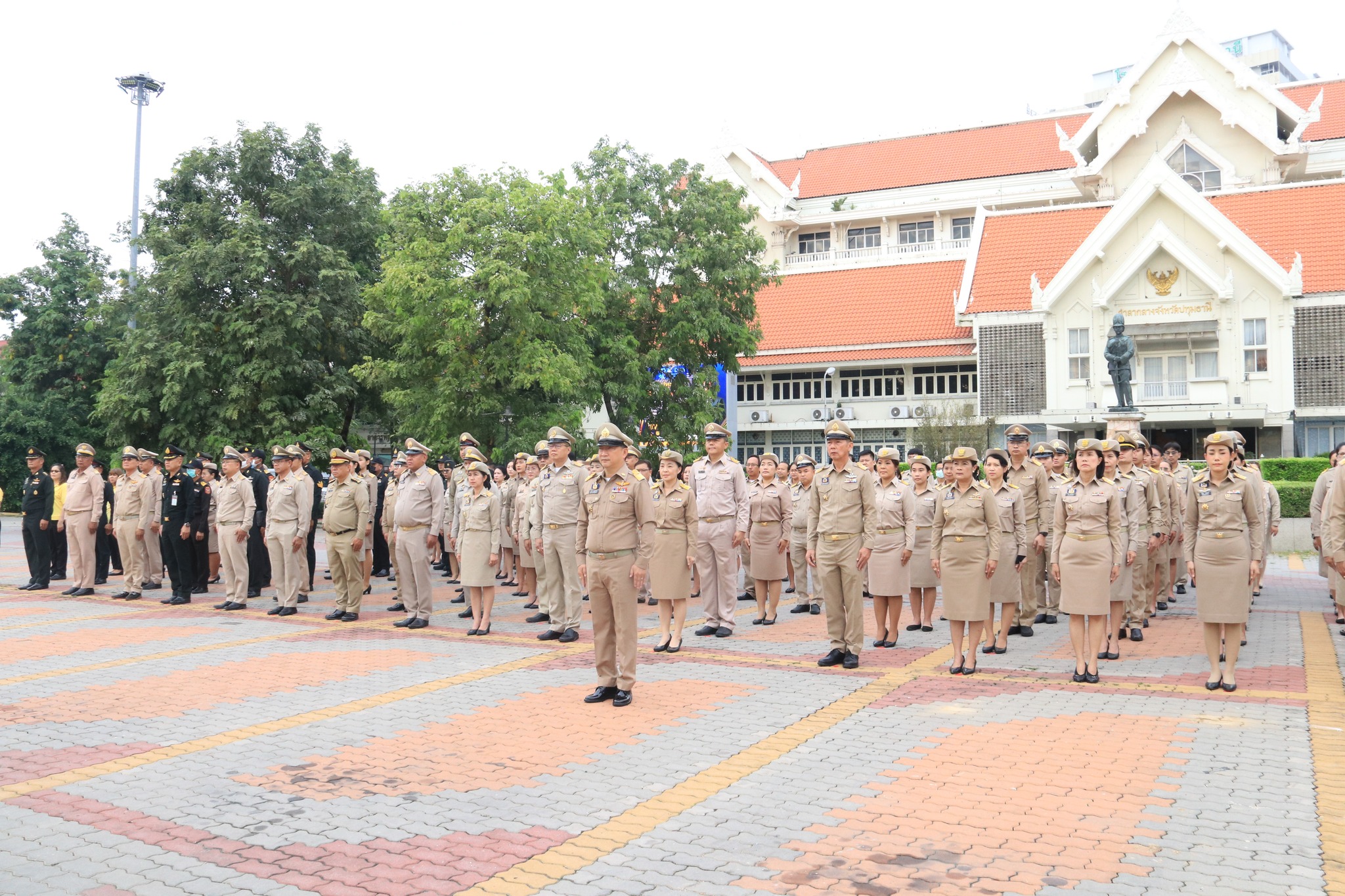 ส.ป.ก.ปทุมธานี เข้าร่วมพิธีวันพระราชทานธงชาติไทย 28 กันยายน ประจำปี 2567 