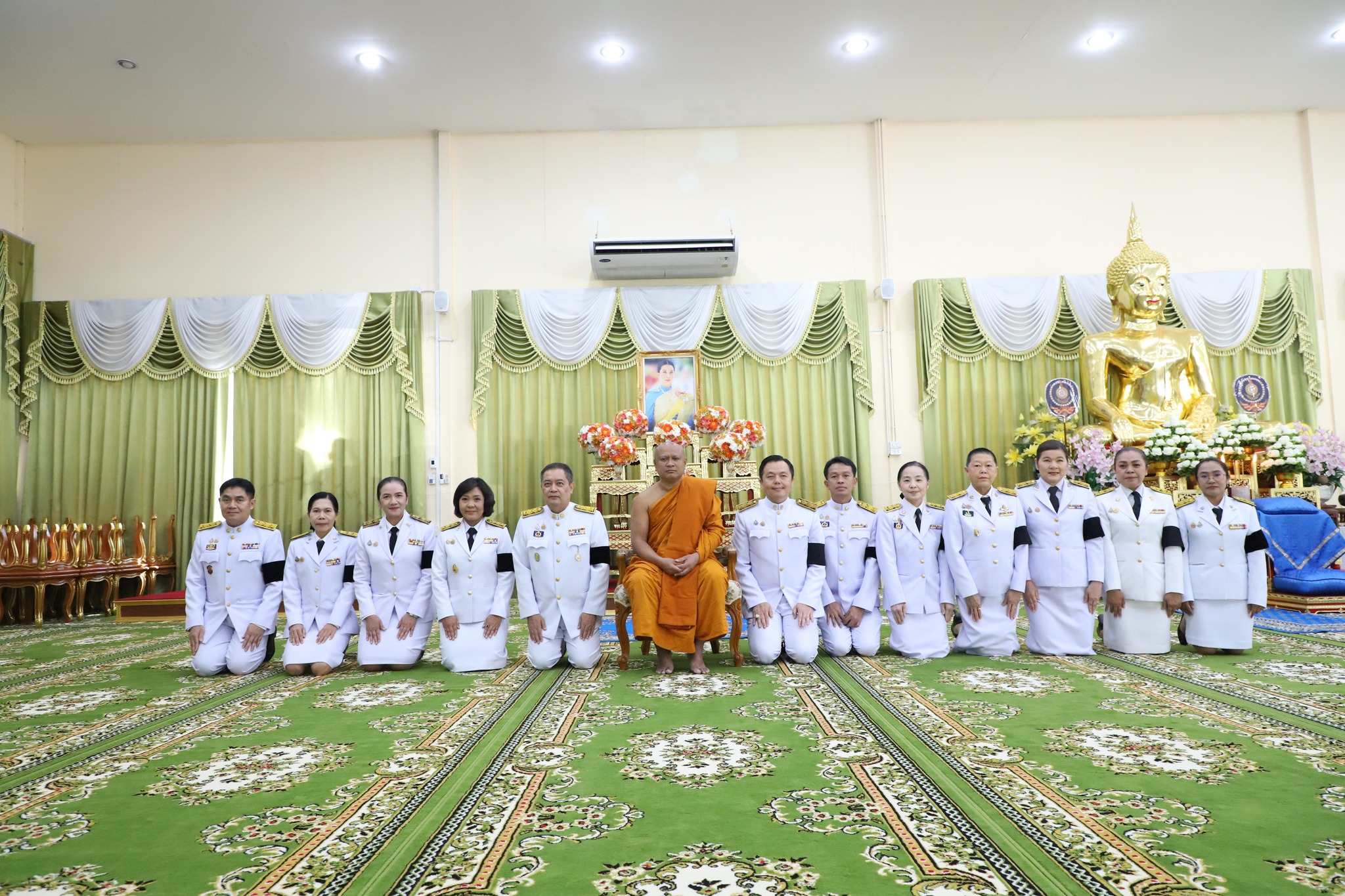 เข้าร่วมพิธีเจริญพระพุทธมนต์เฉลิมพระเกียรติ สมเด็จพระเจ้าลูกเธอ เจ้าฟ้าพัชรกิติยาภา นเรนทิราเทพยวดี กรมหลวงราชสาริณีสิริพัชร มหาวัชรราชธิดา เนื่องในโอกาสวันคล้ายวันประสูติ 7 ธันวาคม 