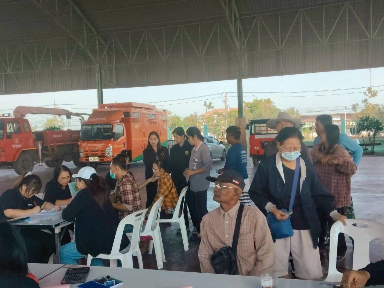 ส.ป.ก.ปทุมธานี ออกศูนย์บริการประชาชนเคลื่อนที่ (Mobile unit) รอบที่ 1 ครั้งที่ 1/2569 (วันที่ 2) ประจำปีงบประมาณ 2569 