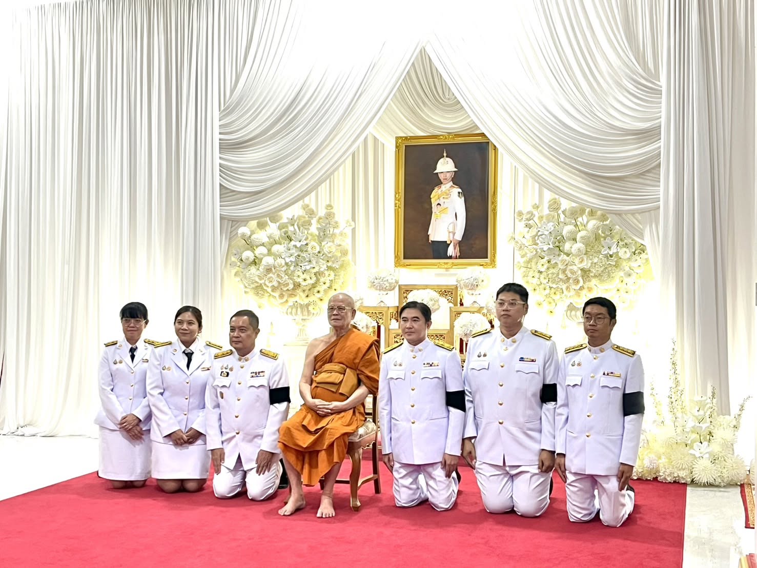 เข้าร่วมพิธีบำเพ็ญกุศลทักษิณานุประทานอุทิศถวายพระกุศลแด่สมเด็จพระเจ้าลูกเธอ เจ้าฟ้าพัชรกิติยาภา นเรนทิราเทพยวดี กรมหลวงราชสาริณีสิริพัชร มหาวัชรราชธิดา ในวาระครบ 15 วัน (ปัณรสมวาร) แห่งการสิ้นพระชนม์ โดยมี พระเทพวัชรธรรมาจารย์ เจ้าคณะจังหวัดปทุมธานี
