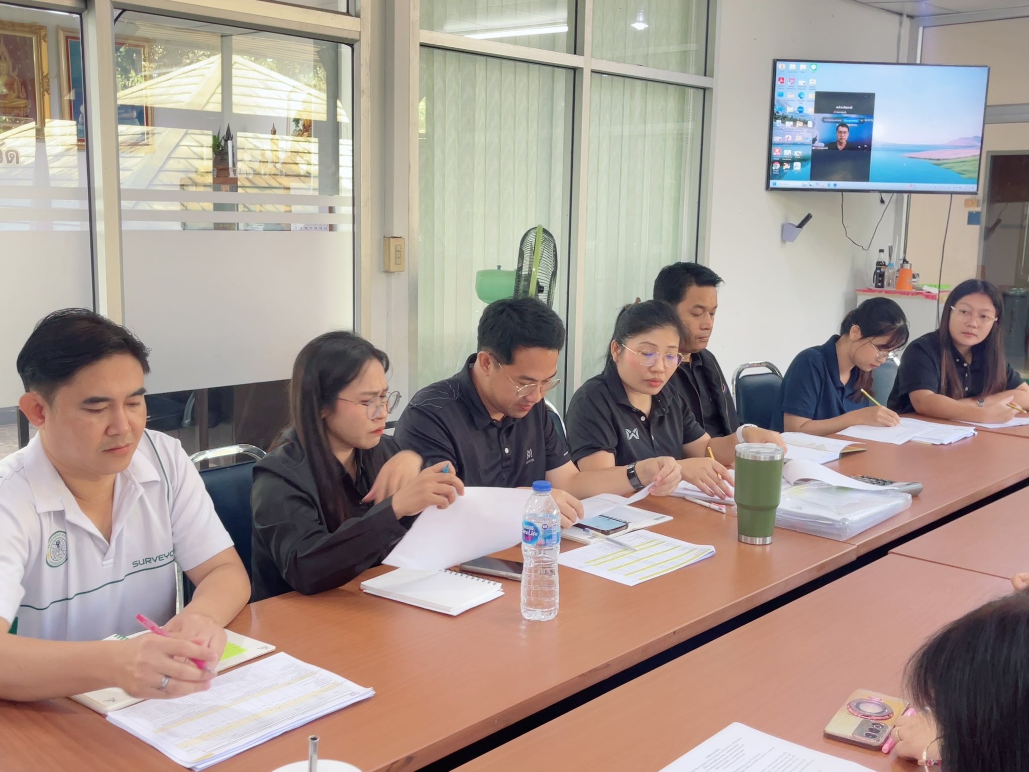 title - นนางสาวฐิติมา วัฒนจัง ปฏิรูปที่ดินจังหวัดปทุมธานี พร้อมด้วยข้าราชการ และพนักงานราชการ ร่วม￼ประชุมติดตามและเร่งรัดการดำเนินงานตามตัวชี้วัดรอบที่1 