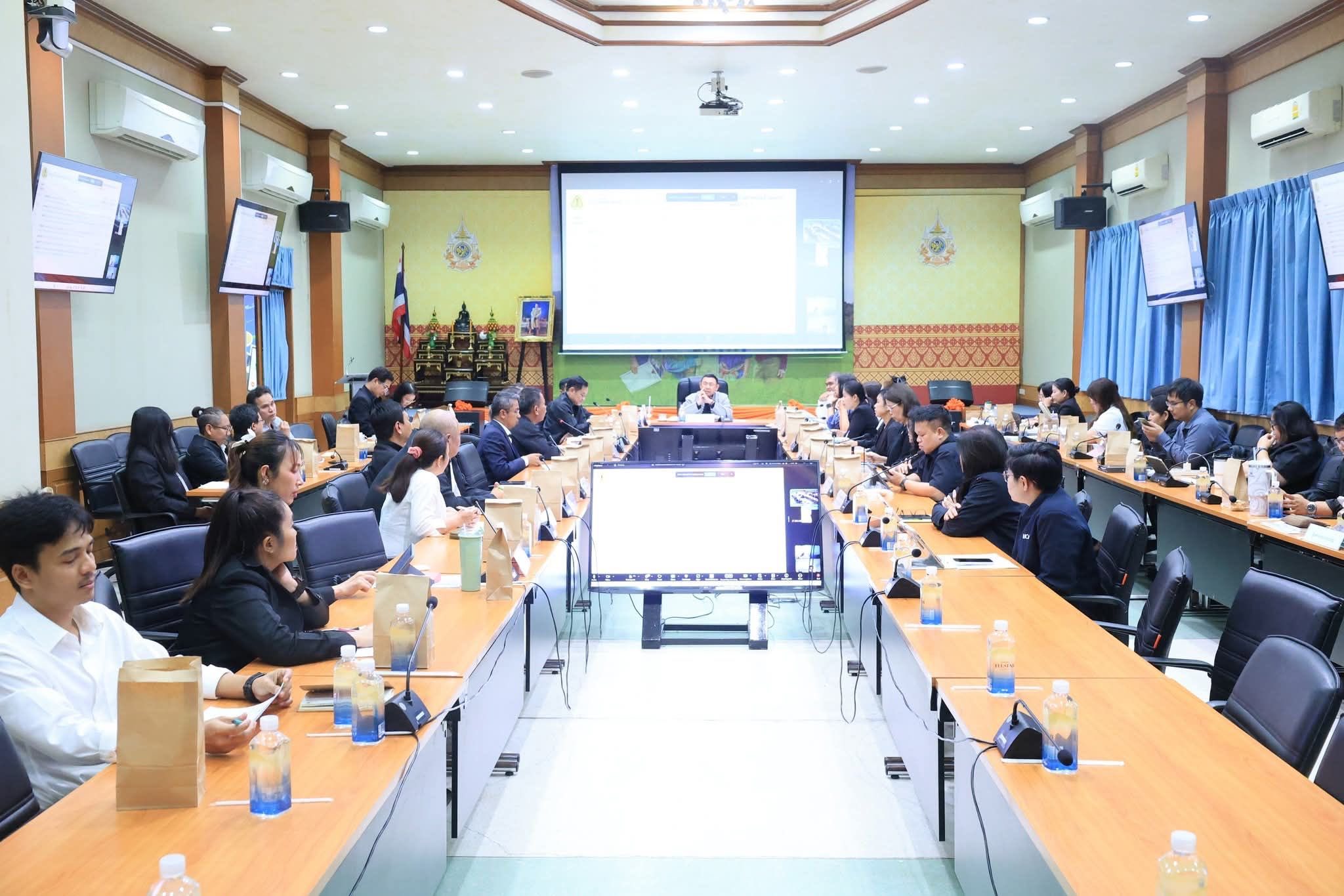 title - เข้าร่วมประชุมคณะทํางานติดตามเร่งรัดการใช้จ่ายเงินงบประมาณประจําปีงบประมาณ พ.ศ. 2569 ของสํานักงานการปฏิรูปที่ดินเพื่อเกษตรกรรม ครั้งที่ 2/2569