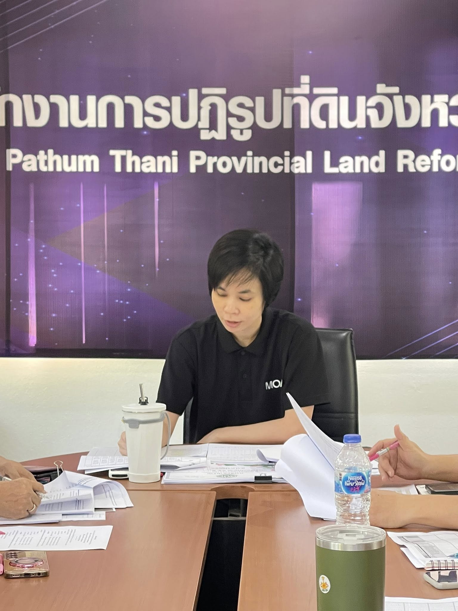 title - นนางสาวฐิติมา วัฒนจัง ปฏิรูปที่ดินจังหวัดปทุมธานี พร้อมด้วยข้าราชการ และพนักงานราชการ ร่วม￼ประชุมติดตามและเร่งรัดการดำเนินงานตามตัวชี้วัดรอบที่1 