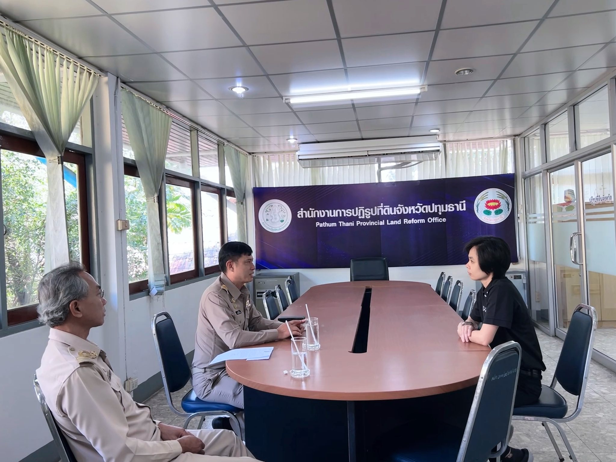 title - อบต.คลองเจ็ด หารือแนวทางการใช้ประโยชน์ที่ดินตาม ระเบียบ ข้อกฏหมาย ส.ป.ก. กับ ปฏิรูปที่ดินจังหวัดปทุมธานี