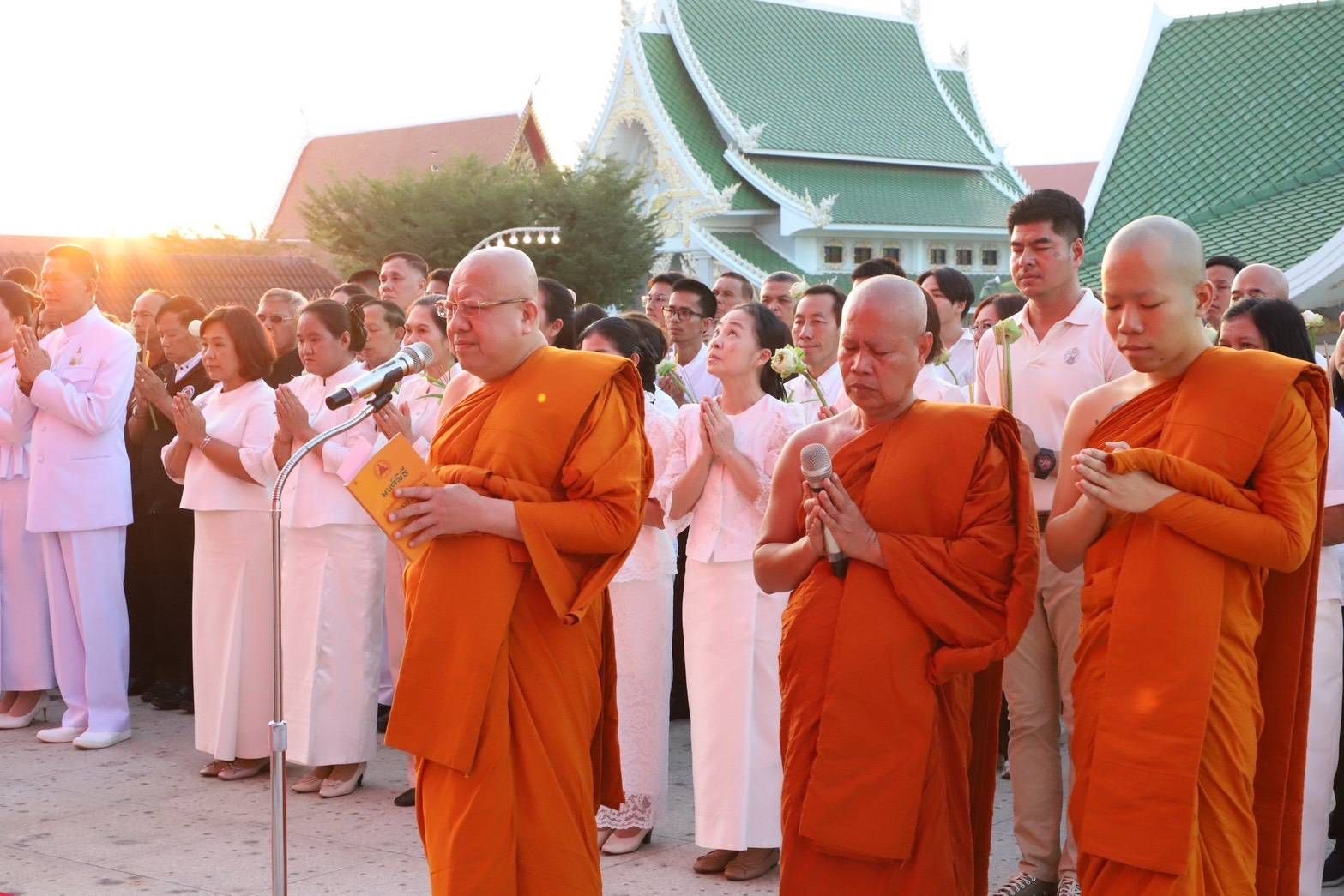 title - เข้าร่วมพิธีเวียนเทียน รอบหลวงพ่อโสธรองค์ใหญ่ ริมแม่น้ำเจ้าพระยา เนื่องในวันมาฆบูชา ณ วัดโบสถ์ ตำบลบางกระบือ อำเภอสามโคก จังหวัดปทุมธานี