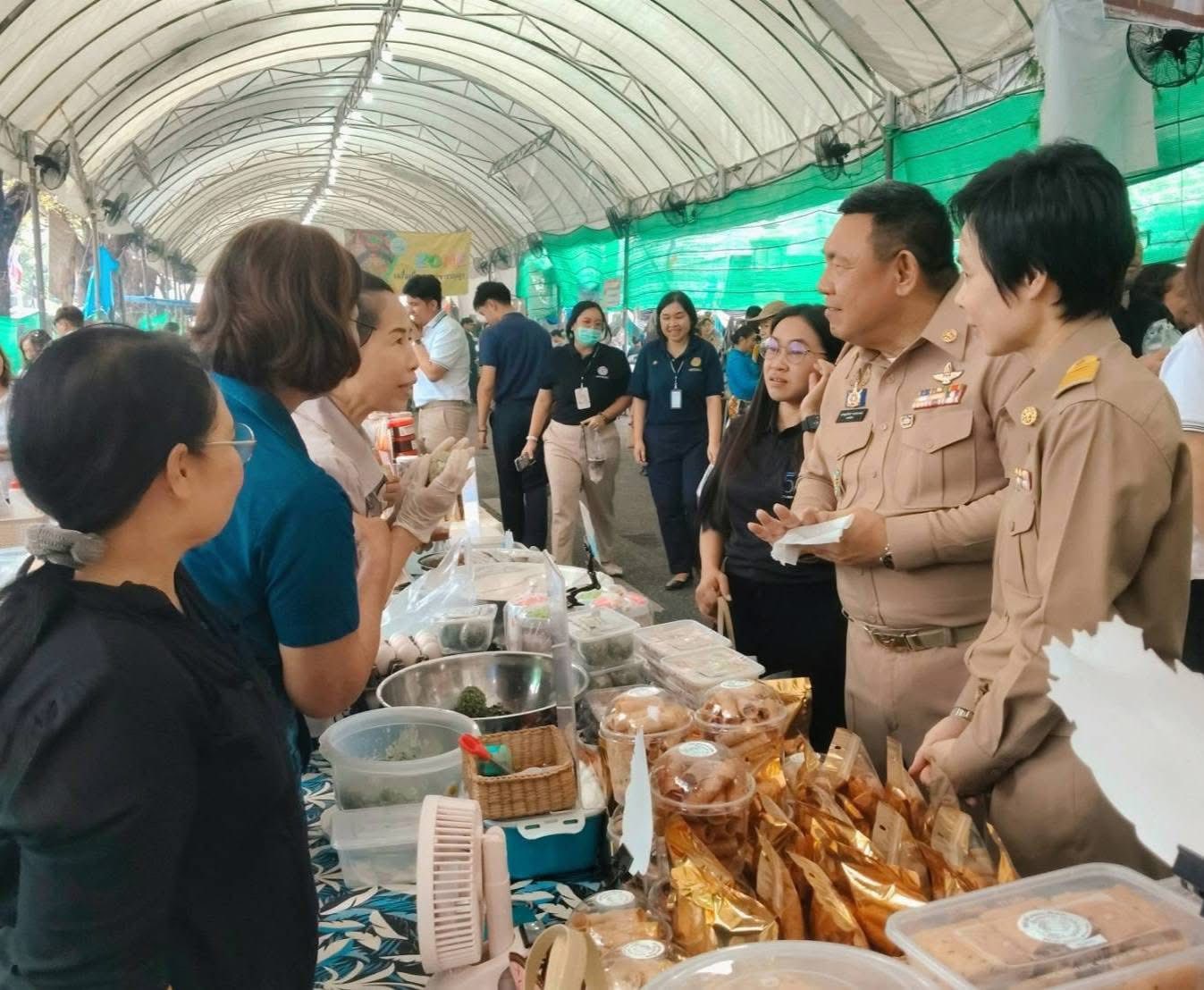 title - บูธ ส.ป.ก. ปทุมธานี ขายดีมากๆ ขอขอบคุณลูกค้าทุกๆท่าน #สร้างสิทธิเสริมทุนหนุนเกษตร งานสถาปนา 51ปี ส.ป.ก. 5-7 มีนาคม @ถนนราชดำเนินนอก