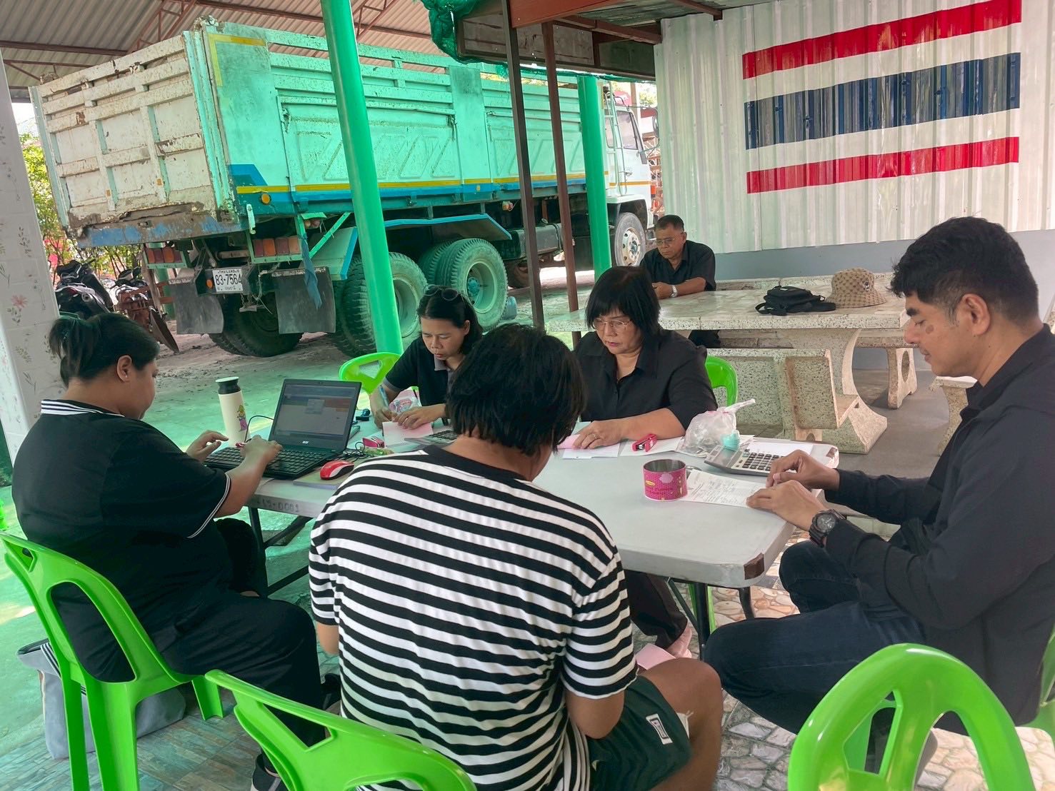 title - ส.ป.ก.ปทุมธานี ออกศูนย์บริการประชาชนเคลื่อนที่ (Mobile unit) ประจำปีงบประมาณ 2569 รอบที่ 3 (วันที่ 1) ณ บ้าน อบต ทุเรียน ตำบลคลองสาม อำเภอหนองเสือ จังหวัดปทุมธานี  โดยมีผู้มาใช้บริการทั้งสิ้น 26 ราย