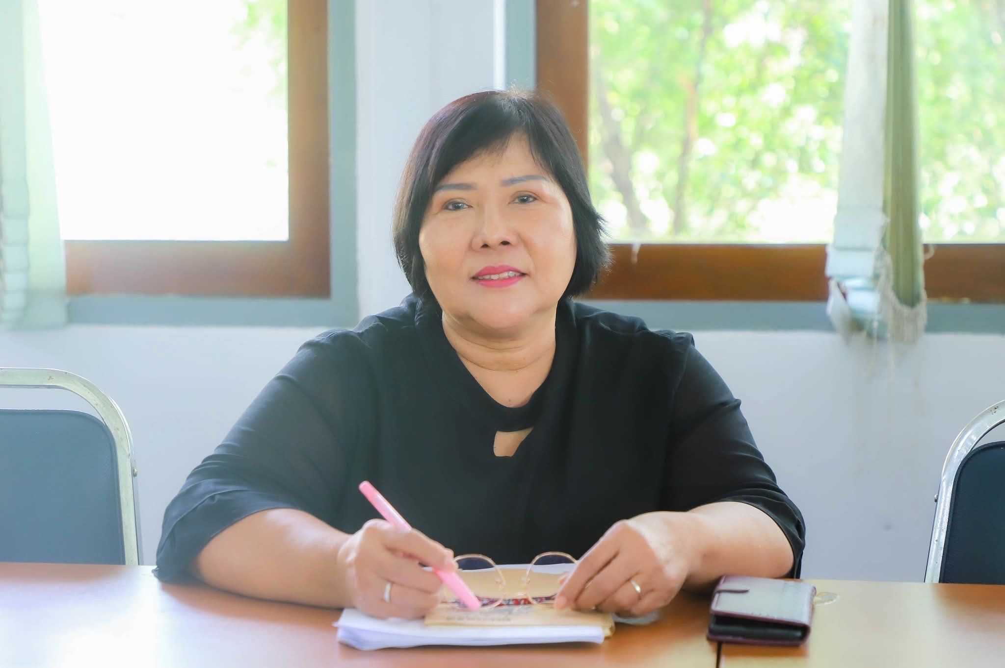 title - นายกฤษณะ ดีปาละ รองเลขาธิการ ส.ป.ก. ตรวจเยี่ยม ส.ป.ก.ปทุมธานี โดยมี นางสาวฐิติมา วัฒนจัง ปฏิรูปที่ดินจังหวัดปทุมธานี ข้าราชกการ และเจ้าหน้าที่ ส.ป.ก.ปทุมธานี ให้การต้อนรับ ได้รับฟังปัญหา อุปสรรค และผลการดำเนินงานของ ส.ป.ก.ปทุมธานี