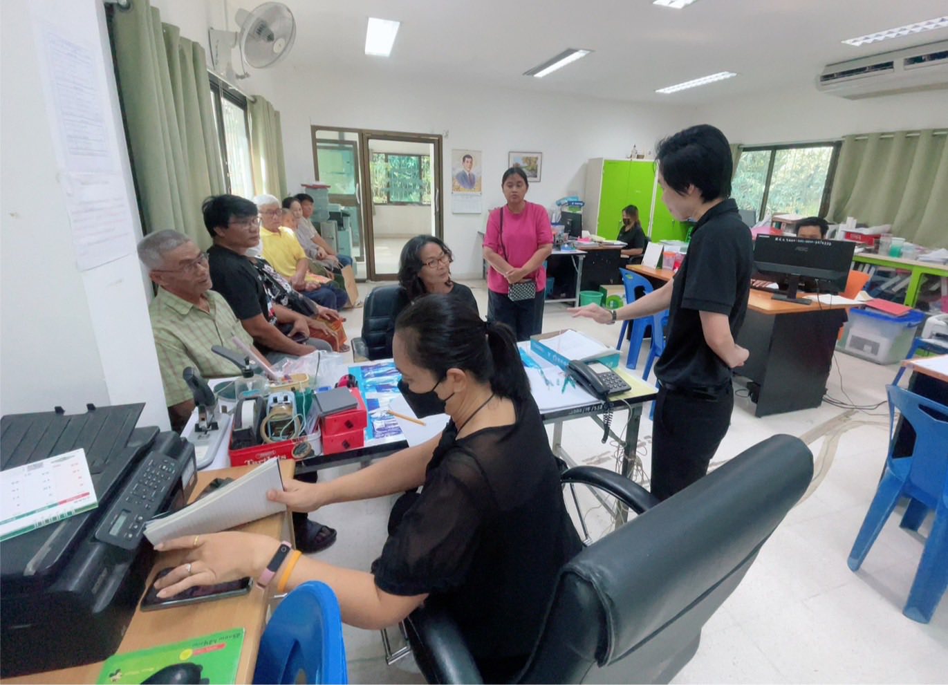 title - นางสาวฐิติมา วัฒนจัง ปฏิรูปที่ดินจังหวัดปทุมธานี ￼มอบสัญญาเช่า/เช่าซื้อที่ดินเพื่อเกษตรกรรม จากการโอนสิทธิมรดกสิทธิ จำนวน 14 สัญญา