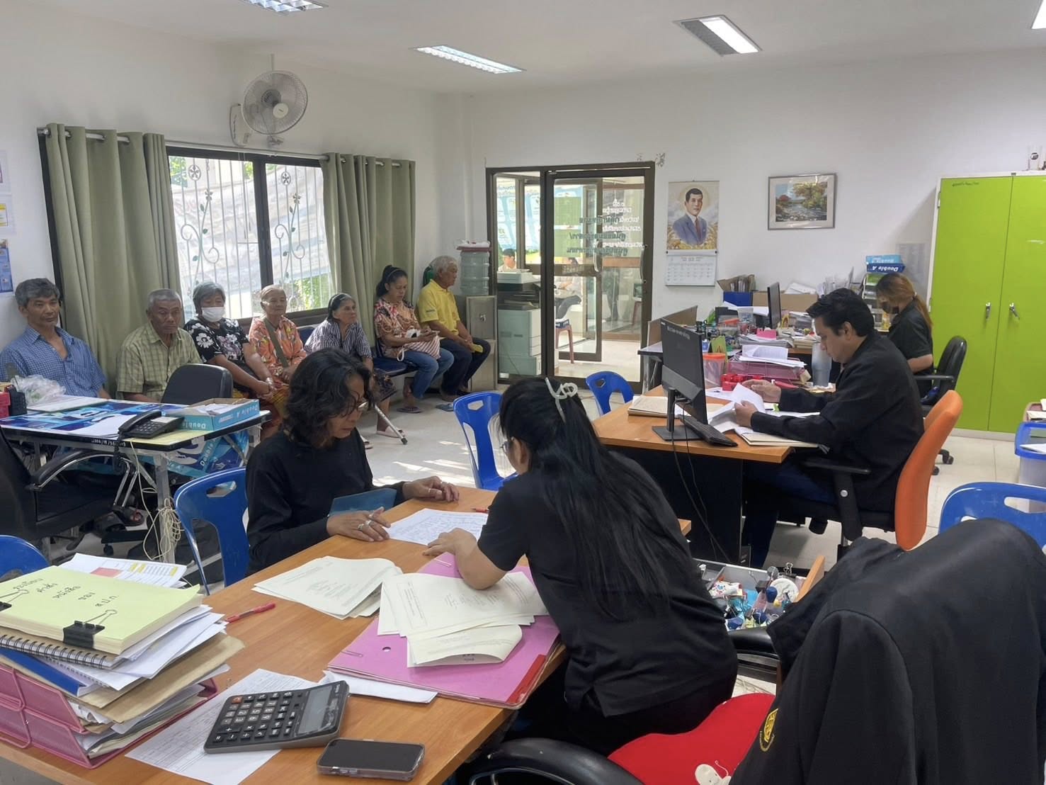 title - นางสาวฐิติมา วัฒนจัง ปฏิรูปที่ดินจังหวัดปทุมธานี ￼มอบสัญญาเช่า/เช่าซื้อที่ดินเพื่อเกษตรกรรม จากการโอนสิทธิมรดกสิทธิ จำนวน 14 สัญญา