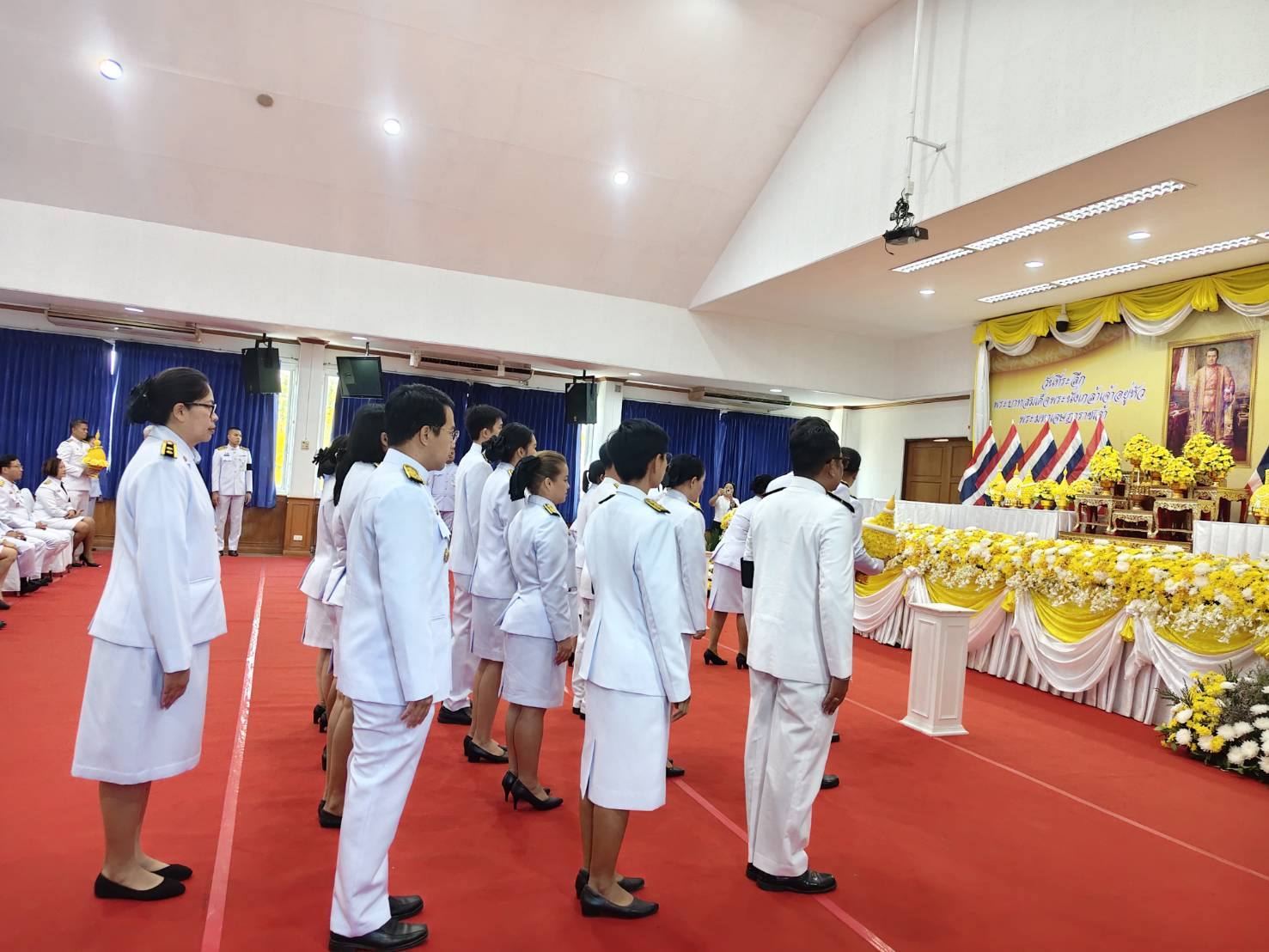 title - เข้าร่วมพิธีเจริญพระพุทธมนต์และทำบุญตักบาตรถวายพระราชกุศลเฉลิมพระเกียรติ สมเด็จพระกนิษฐาธิราชเจ้า กรมสมเด็จพระเทพรัตนราชสุดาฯ สยามบรมราชกุมารี เนื่องในโอกาสวันคล้ายวันพระราชสมภพ ๒ เมษายน ๒๕๖๙, พิธีทอดผ้าป่าสมทบกองทุนพัฒนาเด็กชนบท