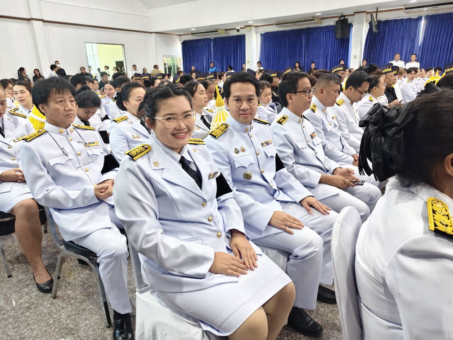 title - เข้าร่วมพิธีน้อมรำลึกพระบาทสมเด็จพระนั่งเกล้าเจ้าอยู่หัว พระมหาเจษฎาราชเจ้า   โดยมี 