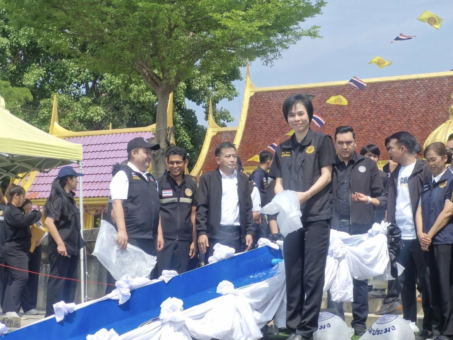 title - ร่วมต้อนรับ รัฐมนตรีช่วยว่าการกระทรวงเกษตรและสหกรณ์ นายวัชระพล ขาวขำ ตรวจราชการและติดตามงานตามนโยบาย ในพื้นที่จังหวัดปทุมธานี