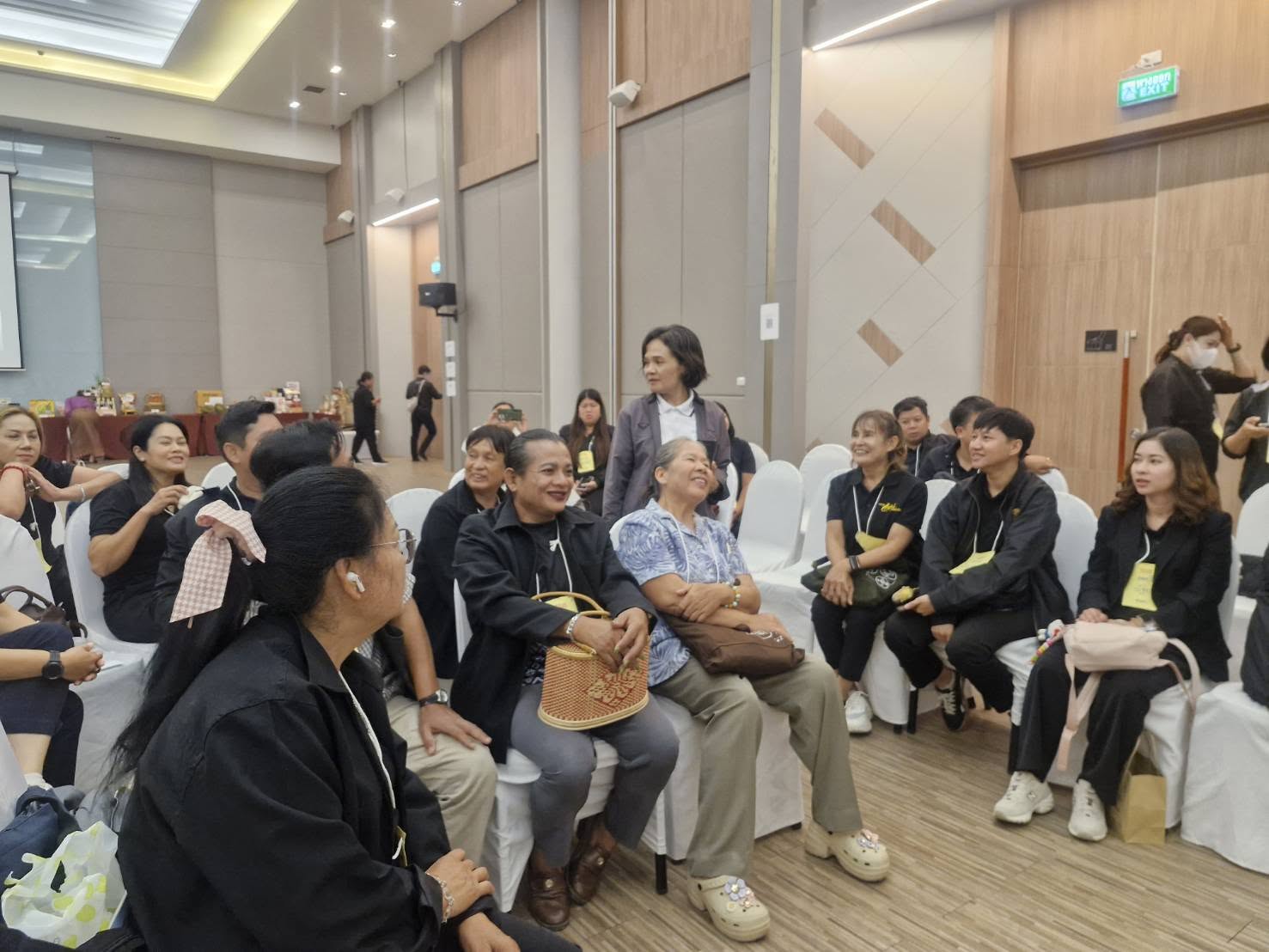 title - เข้าร่วมฝึกอบรมโครงการสัมมนาเชิงปฏิบัติการ หลักสูตรแนวทางการขับเคลื่อนการพัฒนาธุรกิจชุมชนสู่ความสำเร็จที่ยั่งยืน ณ โรงแรม ไอธารา รีสอร์ท แอนด์ สปา ตำบลแหลมผักเบี้ย อำเภอบ้านแหลม จังหวัดเพชรบุรี 