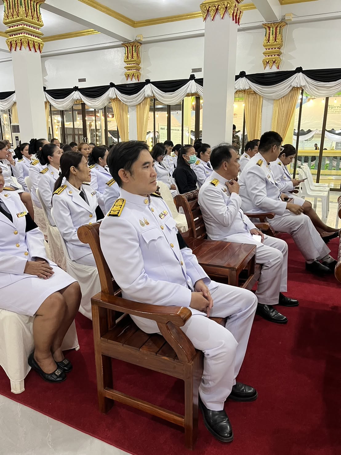 title - เข้าร่วมพิธีบำเพ็ญกุศลทักษิณานุประทานอุทิศถวายพระกุศลแด่สมเด็จพระเจ้าลูกเธอ เจ้าฟ้าพัชรกิติยาภา นเรนทิราเทพยวดี กรมหลวงราชสาริณีสิริพัชร มหาวัชรราชธิดา ในวาระครบ 15 วัน (ปัณรสมวาร) แห่งการสิ้นพระชนม์ โดยมี พระเทพวัชรธรรมาจารย์ เจ้าคณะจังหวัดปทุมธานี