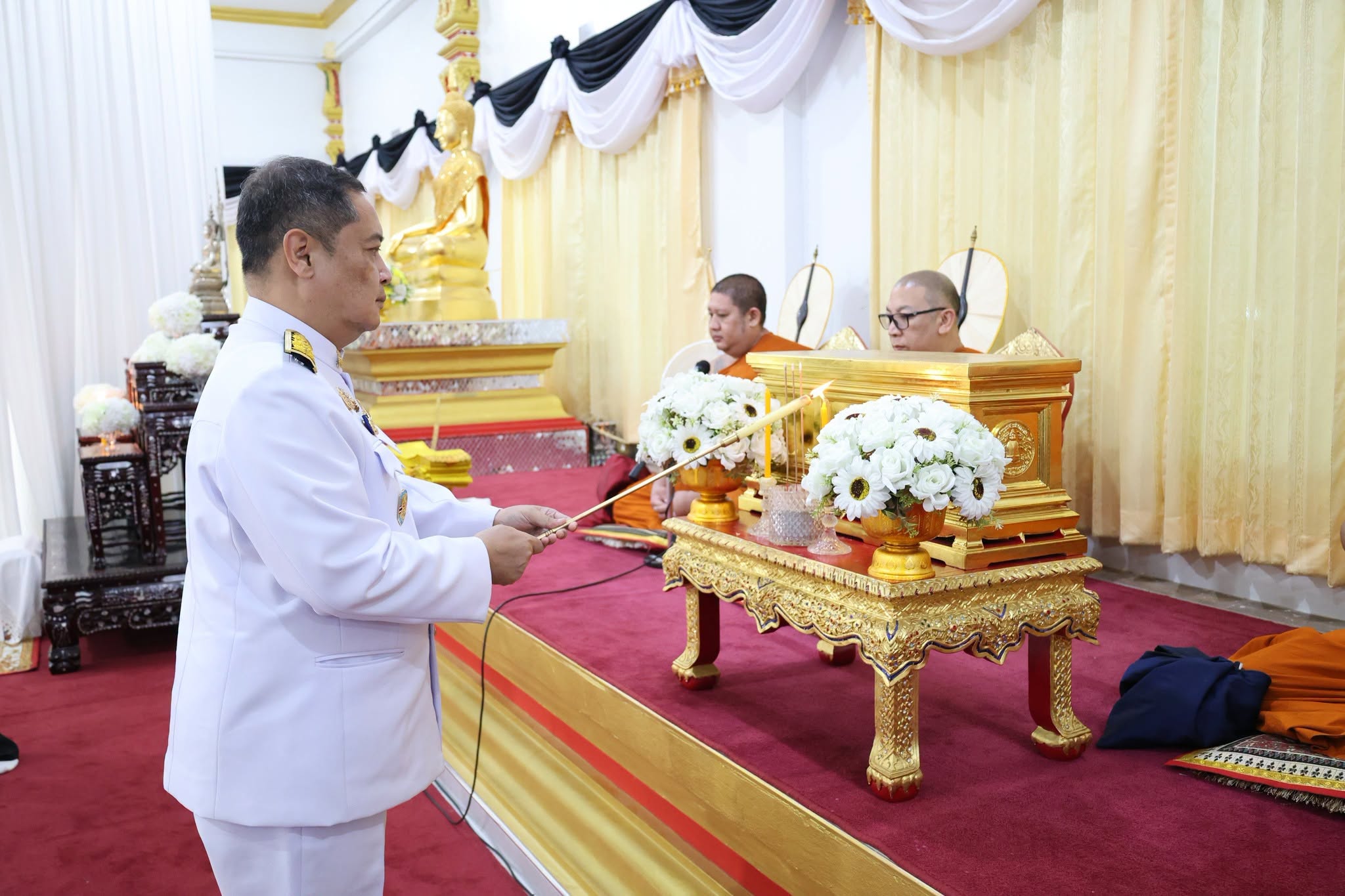 title - เข้าร่วมพิธีบำเพ็ญกุศลทักษิณานุประทานอุทิศถวายพระกุศลแด่สมเด็จพระเจ้าลูกเธอ เจ้าฟ้าพัชรกิติยาภา นเรนทิราเทพยวดี กรมหลวงราชสาริณีสิริพัชร มหาวัชรราชธิดา ในวาระครบ 15 วัน (ปัณรสมวาร) แห่งการสิ้นพระชนม์ โดยมี พระเทพวัชรธรรมาจารย์ เจ้าคณะจังหวัดปทุมธานี