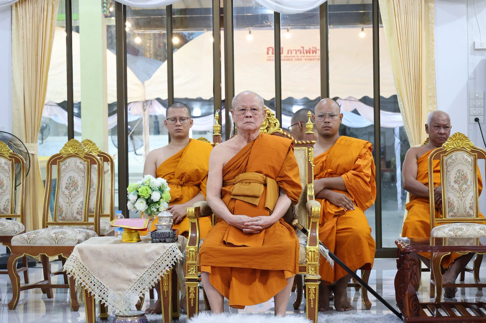 title - เข้าร่วมพิธีบำเพ็ญกุศลทักษิณานุประทานอุทิศถวายพระกุศลแด่สมเด็จพระเจ้าลูกเธอ เจ้าฟ้าพัชรกิติยาภา นเรนทิราเทพยวดี กรมหลวงราชสาริณีสิริพัชร มหาวัชรราชธิดา ในวาระครบ 15 วัน (ปัณรสมวาร) แห่งการสิ้นพระชนม์ โดยมี พระเทพวัชรธรรมาจารย์ เจ้าคณะจังหวัดปทุมธานี