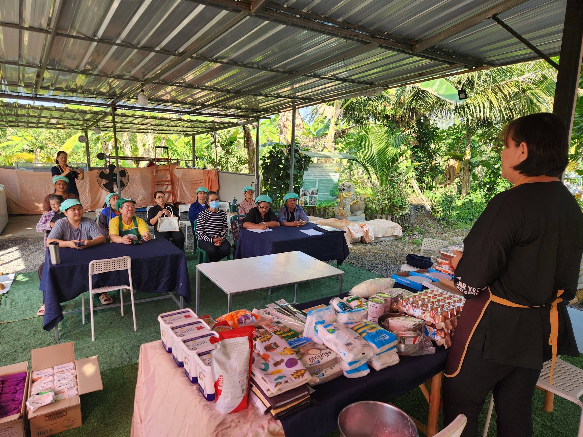 title - จัดฝึกอบรมโครงการพัฒนาธุรกิจชุมชนในเขตปฏิรูปที่ดินจังหวัดปทุมธานี ประจำปีงบประมาณ พ.ศ 2569 