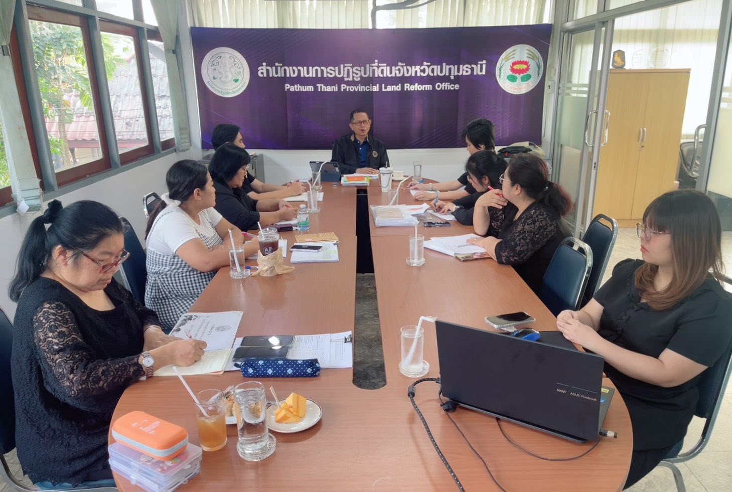 title - สำนักงานการปฏิรูปที่ดินเพื่อเกษตรกรรม (ส.ป.ก.) ประชุมตรวจติดตามความก้าวหน้าผลการดำเนินงานตามแผนการตรวจราชการ ประจำปีงบประมาณ พ.ศ. 2569 รอบที่ 1 เขตตรวจราชการที่ 2 ของสำนักงานการปฏิรูปที่ดินจังหวัดปทุมธานี