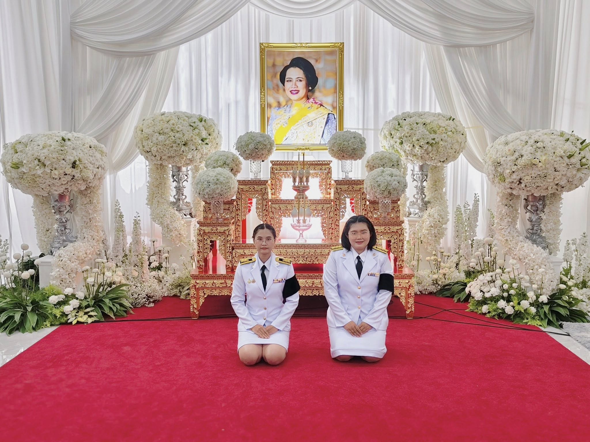 title - เข้าร่วมพิธีบำเพ็ญกุศลทักษิณานุประทานอุทิศถวายพระราชกุศลแด่ สมเด็จพระนางเจ้าสิริกิติ์ พระบรมราชินีนาถ พระบรมราชชนนีพันปีหลวง เมื่อเสด็จสวรรคตครบสตมวาร (100วัน)