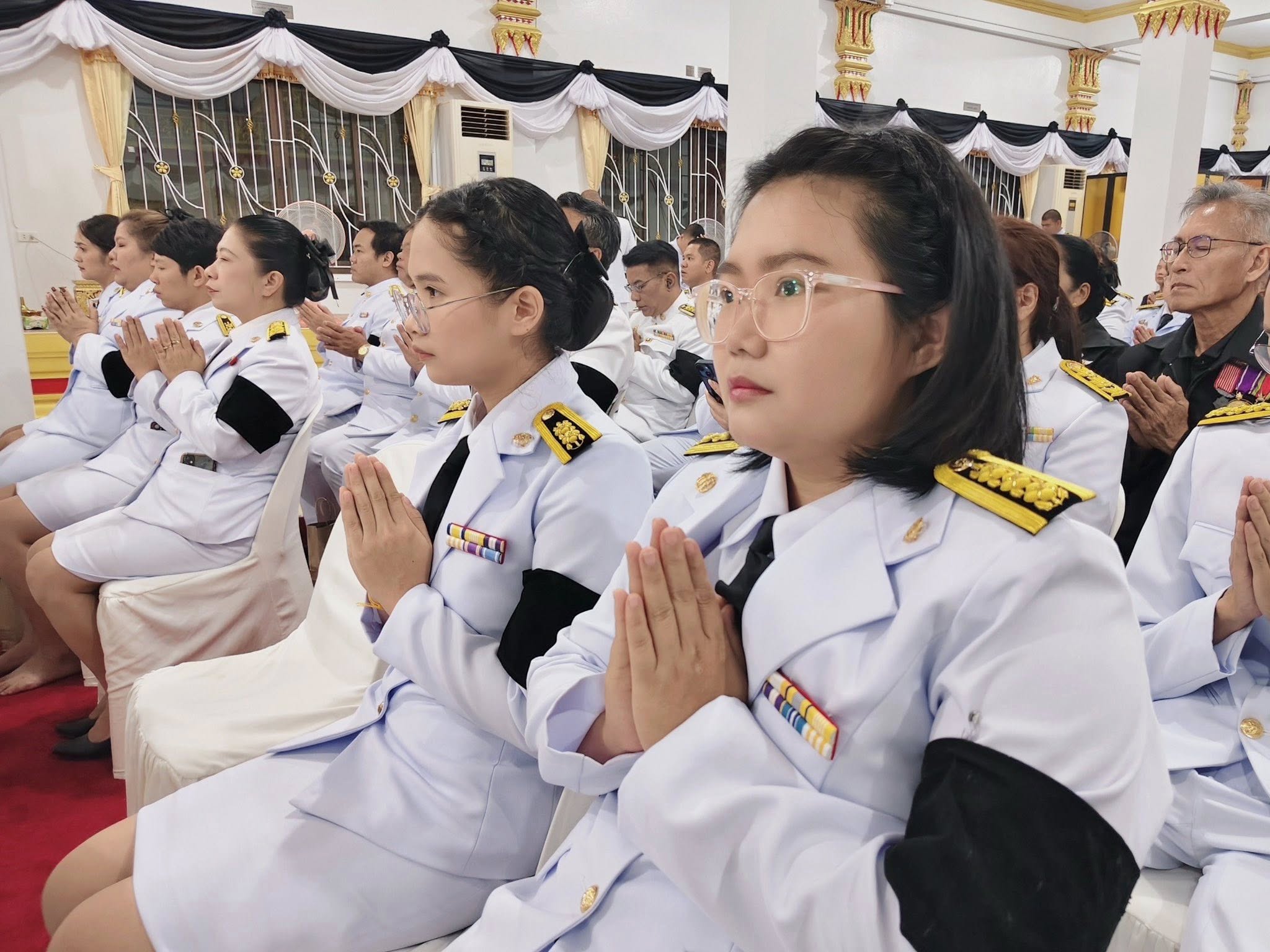 title - เข้าร่วมพิธีบำเพ็ญกุศลทักษิณานุประทานอุทิศถวายพระราชกุศลแด่ สมเด็จพระนางเจ้าสิริกิติ์ พระบรมราชินีนาถ พระบรมราชชนนีพันปีหลวง เมื่อเสด็จสวรรคตครบสตมวาร (100วัน)