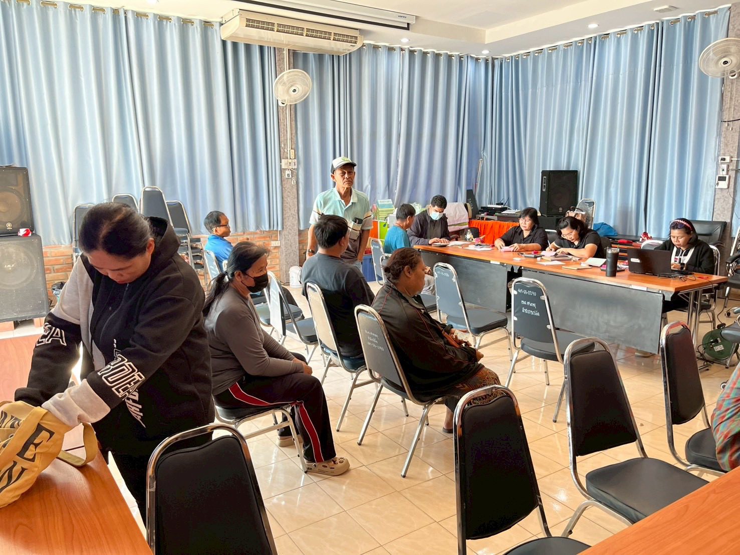 title - ส.ป.ก.ปทุมธานี ออกศูนย์บริการประชาชนเคลื่อนที่ (Mobile unit) รอบที่ 2ครั้งที่ 1/2569 (วันที่ 2) ประจำปีงบประมาณ 2569  ณ องค์การบริหารส่วนตำบลศาลาครุ อำเภอหนองเสือจังหวัดปทุมธานี