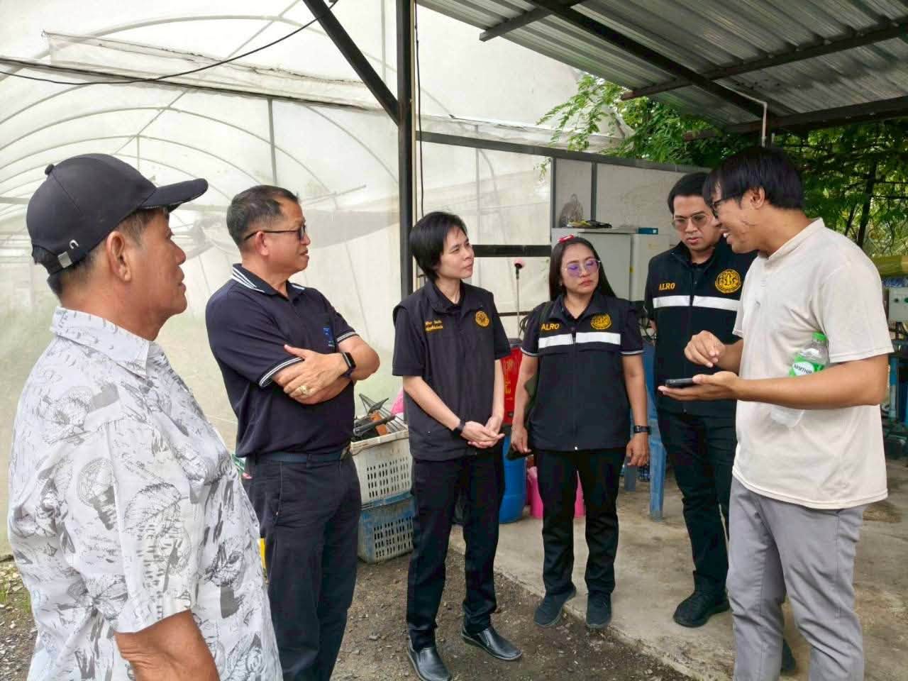 title - ประชุมตรวจติดตามความก้าวหน้าผลการดำเนินงานตามแผนการตรวจราชการของ ส.ป.ก. ประจำปีงบประมาณ พ.ศ. 2569 รอบที่ 2 เขตตรวจราชการที่ 2 ของสำนักงานการปฏิรูปที่ดินจังหวัดปทุมธานี พร้อมทั้งรายงานผลการดำเนินงาน และปัญหาอุปสรรค  ณ ห้องประชุม ส.ป.ก.ปทุมธานี