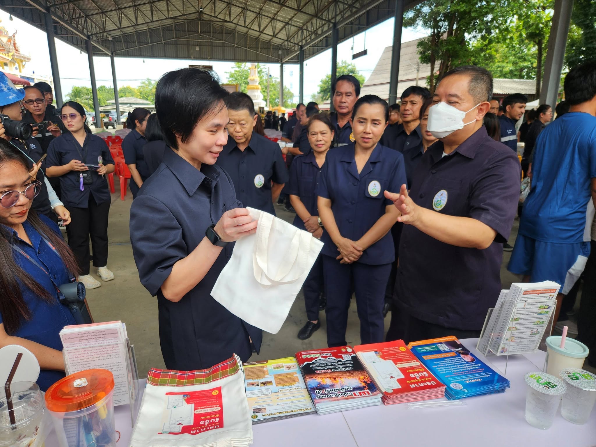 title -  เข้าร่วมงานโครงการคลินิกเกษตรเคลื่อนที่ในพระราชานุเคราะห์  สมเด็จพระบรมโอรสาธิราช ฯ สยามมกุฎราชกุมาร เฉลิมพระเกียรติ เนื่องในโอกาสวันเฉลิมพระชนมพรรษาพระบาทสมเด็จพระเจ้าอยู่หัว