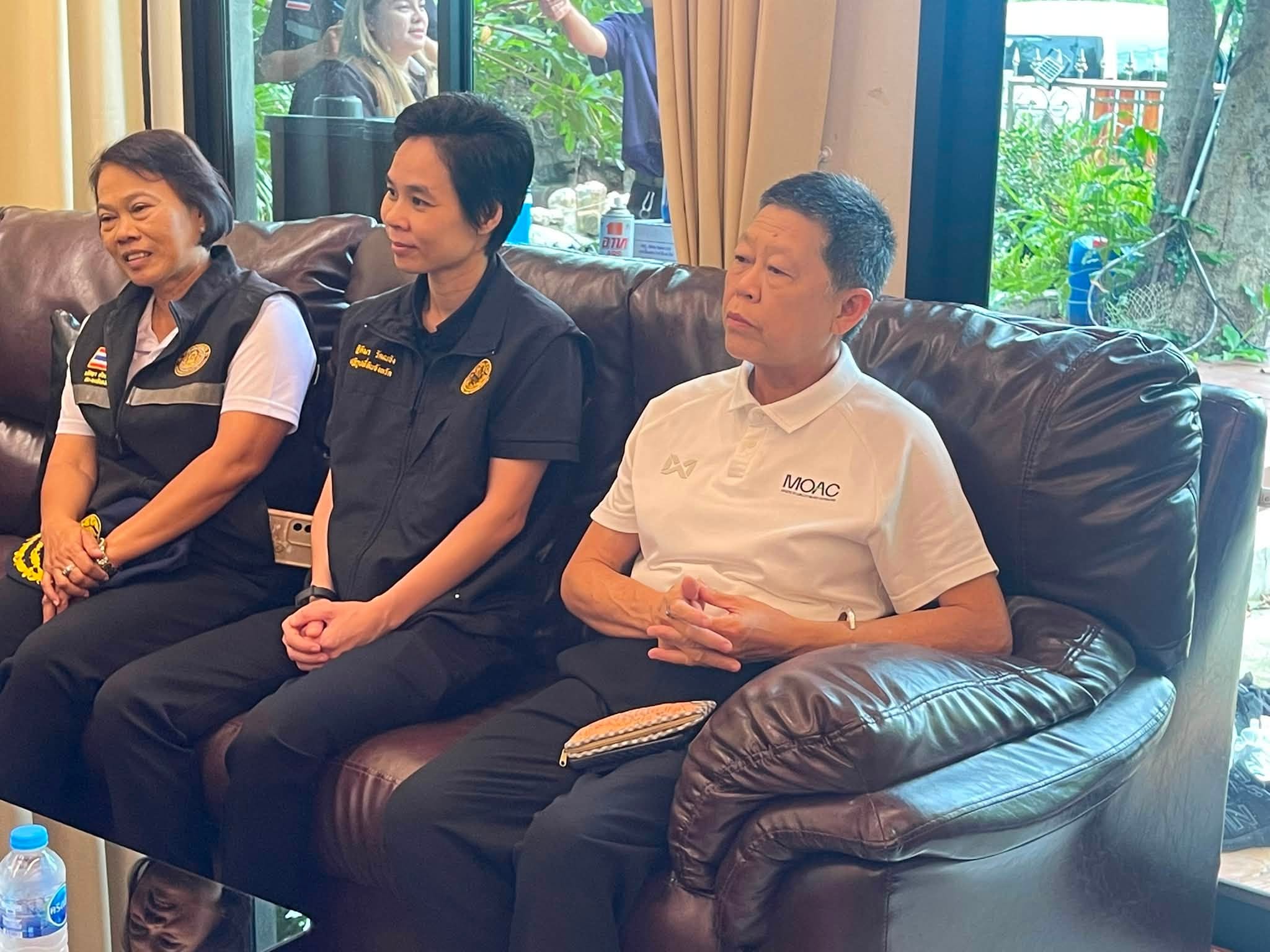 title - ร่วมลงพื้นที่ตรวจแปลงทดสอบโครงการ “ที่ว่างสร้างค่า” 3 สาขาการผลิต คือ พืช ประมง ปศุสัตว์ และประชุมหารือคณะทำงานพัฒนาพื้นที่การเกษตรนวัตกรรมและเกษตรกรรุ่นใหม่ในเขตเมืองและพื้นที่ต่อเนื่อง จังหวัดปทุมธานี 