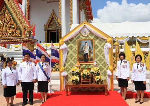 ปฏิรูปที่ดินจังหวัดปทุมธานี ร่วมพิธีเวียนเทียนสมโภชน้ำอภิเษก ณ วัดชินวราราม อำเภอเมืองปทุมธานี จังหวัดปทุมธานี 