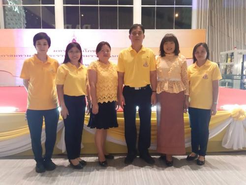 นางสาวพจนันท์ กองมาก ปฏิรูปที่ดินจังหวัดปทุมธานี พร้อมด้วยเจ้าหน้าที่ ส.ป.ก. ปทุมธานี ร่วมงานการแสดงมหรสพสมโภช เนื่องในโอกาสมหามงคล พระราชพิธีบรมราชาภิเษก จังหวัดปทุมธานี ณ ฟิวเจอร์พาร์ครังสิต