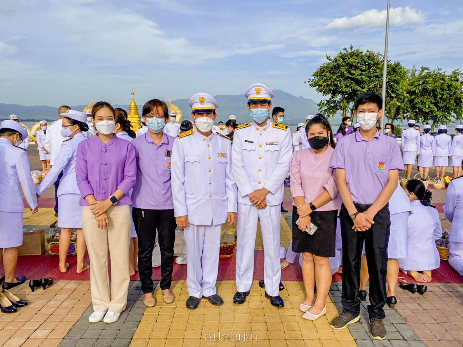  ส.ป.ก.พะเยา ร่วมพิธี ลงนามถวายพระพรชัยมงคล สมเด็จพระนางเจ้าฯ พระบรมราชินี เนื่องในโอกาสวันเฉลิมพระชนมพรรษา 