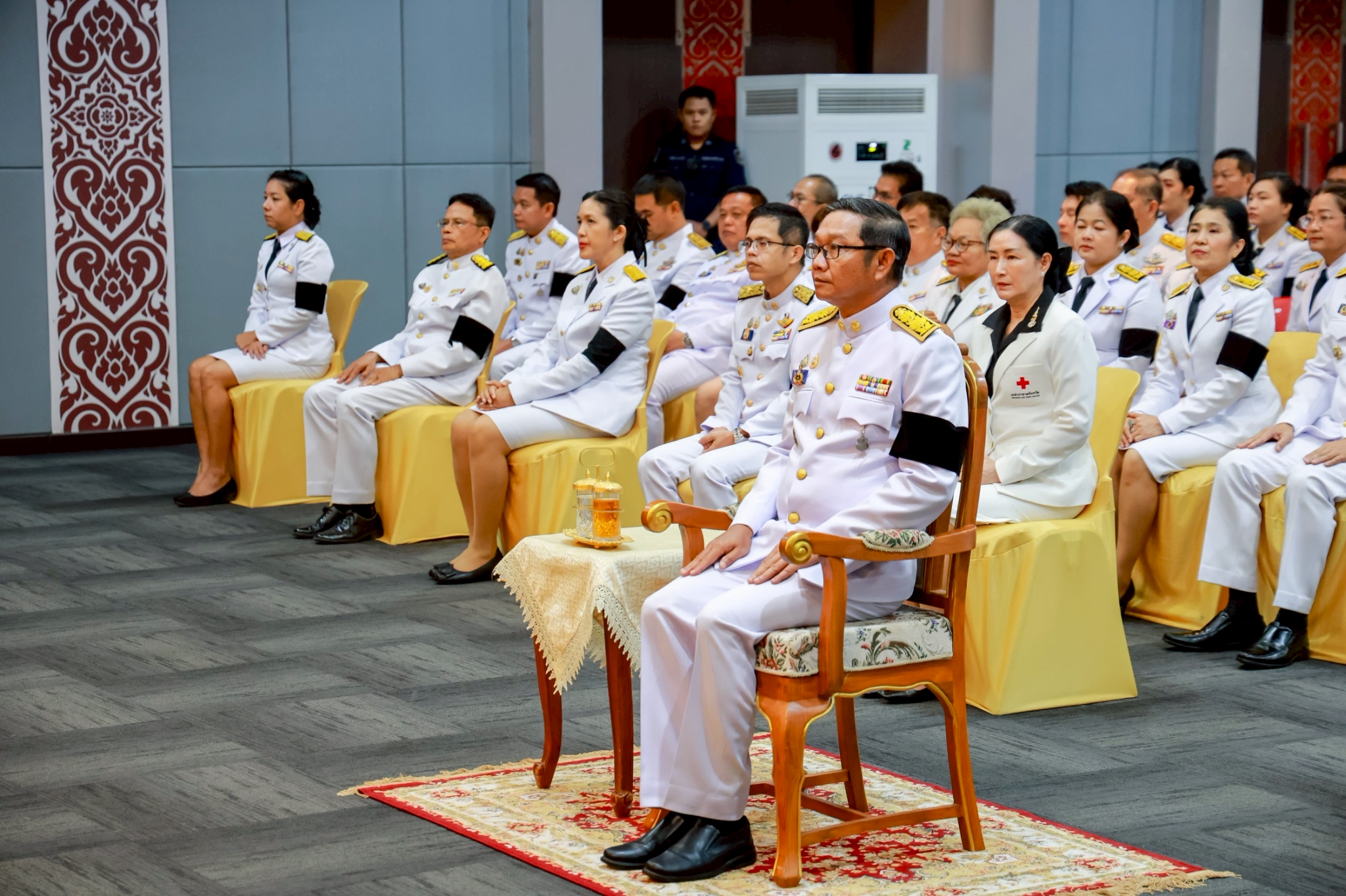 ปฏิรูปที่ดินจังหวัดเพชรบุรี พร้อมด้วยเจ้าหน้าที่ ส.ป.ก.เพชรบุรี ร่วมวางพานพุ่มและถวายสักการะแด่พระบาทสมเด็จพระบรมชนกาธิเบศร มหาภูมิพลอดุลยเดชมหาราช บรมนาถบพิตร 