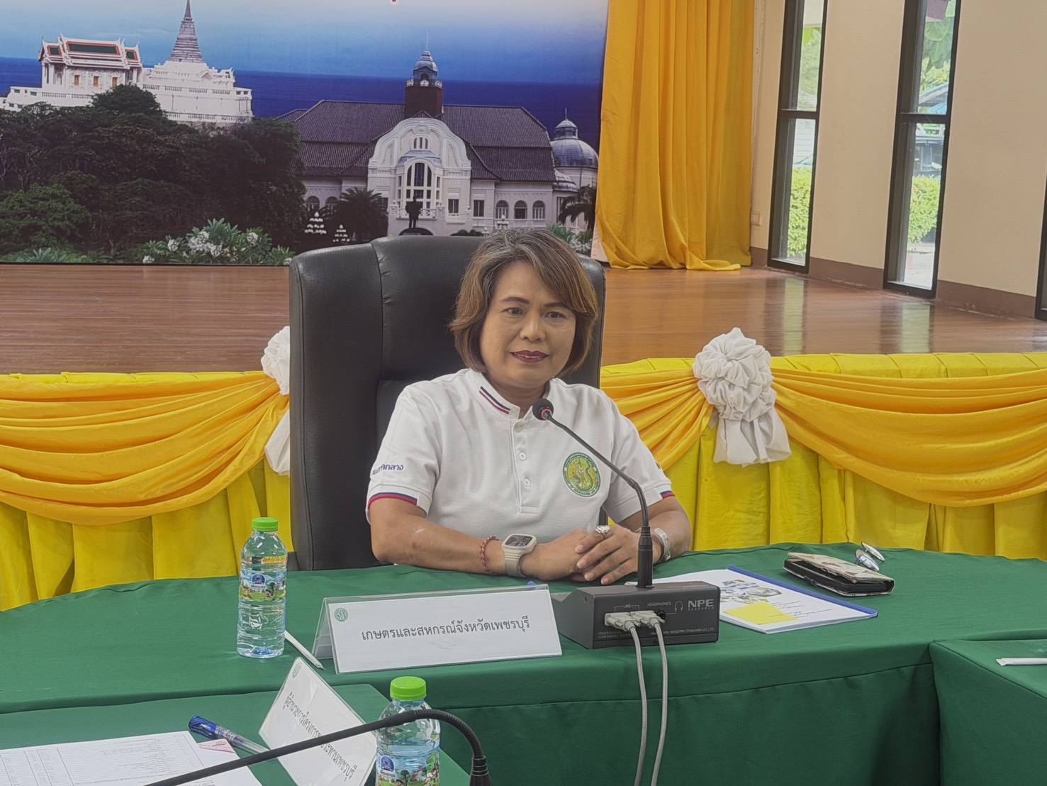 ปฏิรูปที่ดินจังหวัดเพชรบุรี พร้อมด้วย เจ้าหน้าที่ ส.ป.ก.เพชรบุรี ร่วมประชุมคณะกรรมการขับเคลื่อนงานด้านการเกษตรระดับจังหวัด