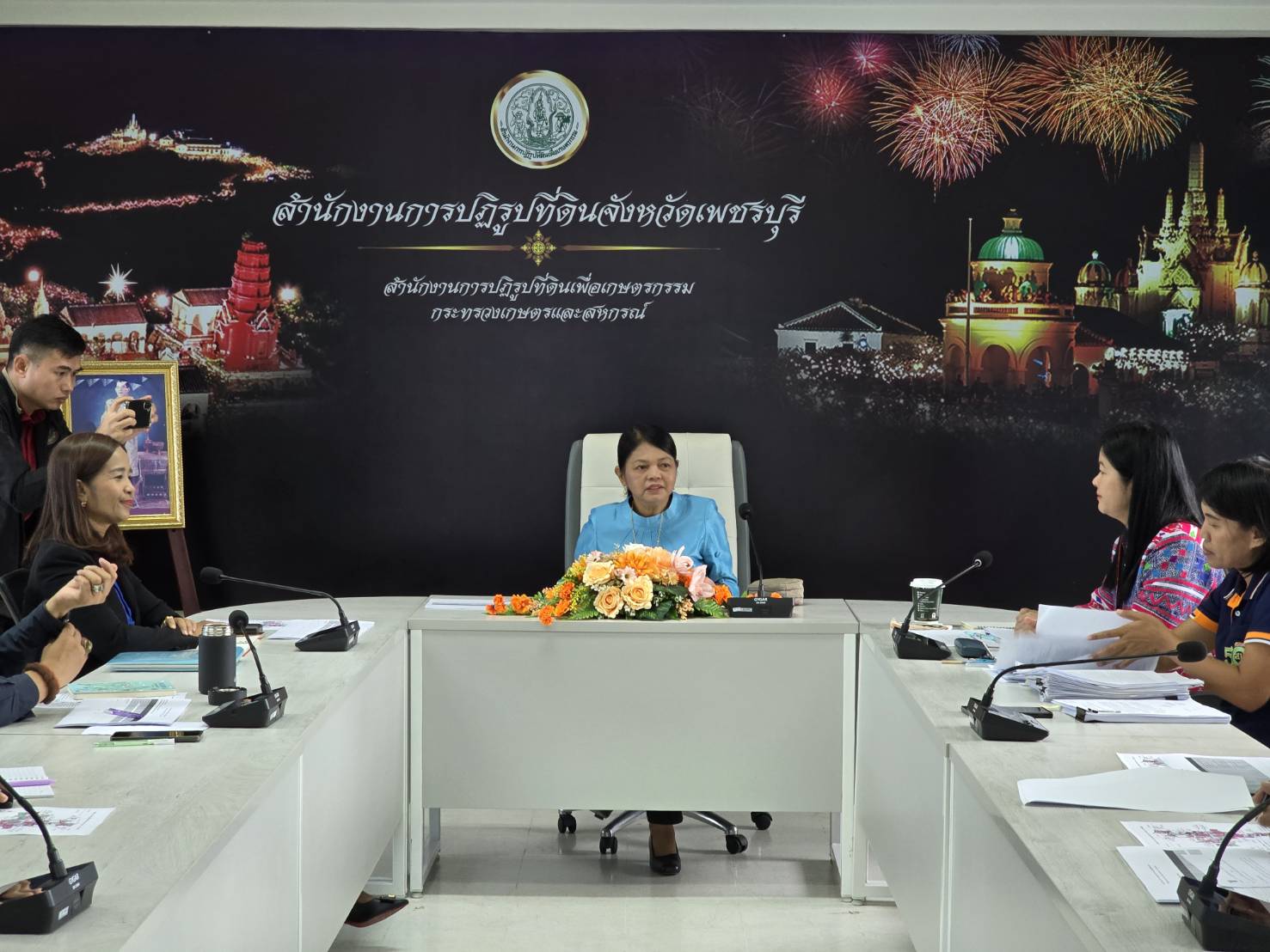 ส.ป.ก.เพชรบุรี เข้าร่วมประชุมตรวจติดตามความก้าวหน้าผลการดำเนินงานตามแผนการตรวจราชการของผู้ตรวจราชการสำนักงานการปฏิรูปที่ดินเพื่อเกษตรกรรม ประจำปีงบประมาณ พ.ศ. 2568